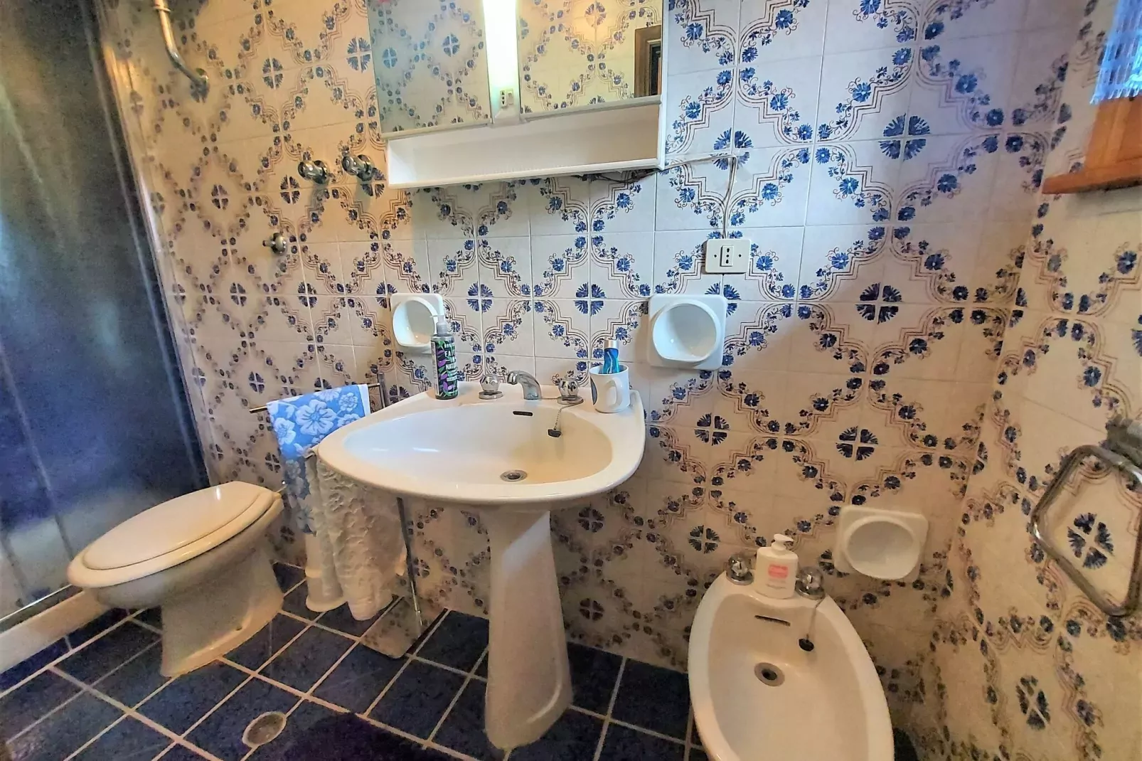 Casa La Torre-Bathroom