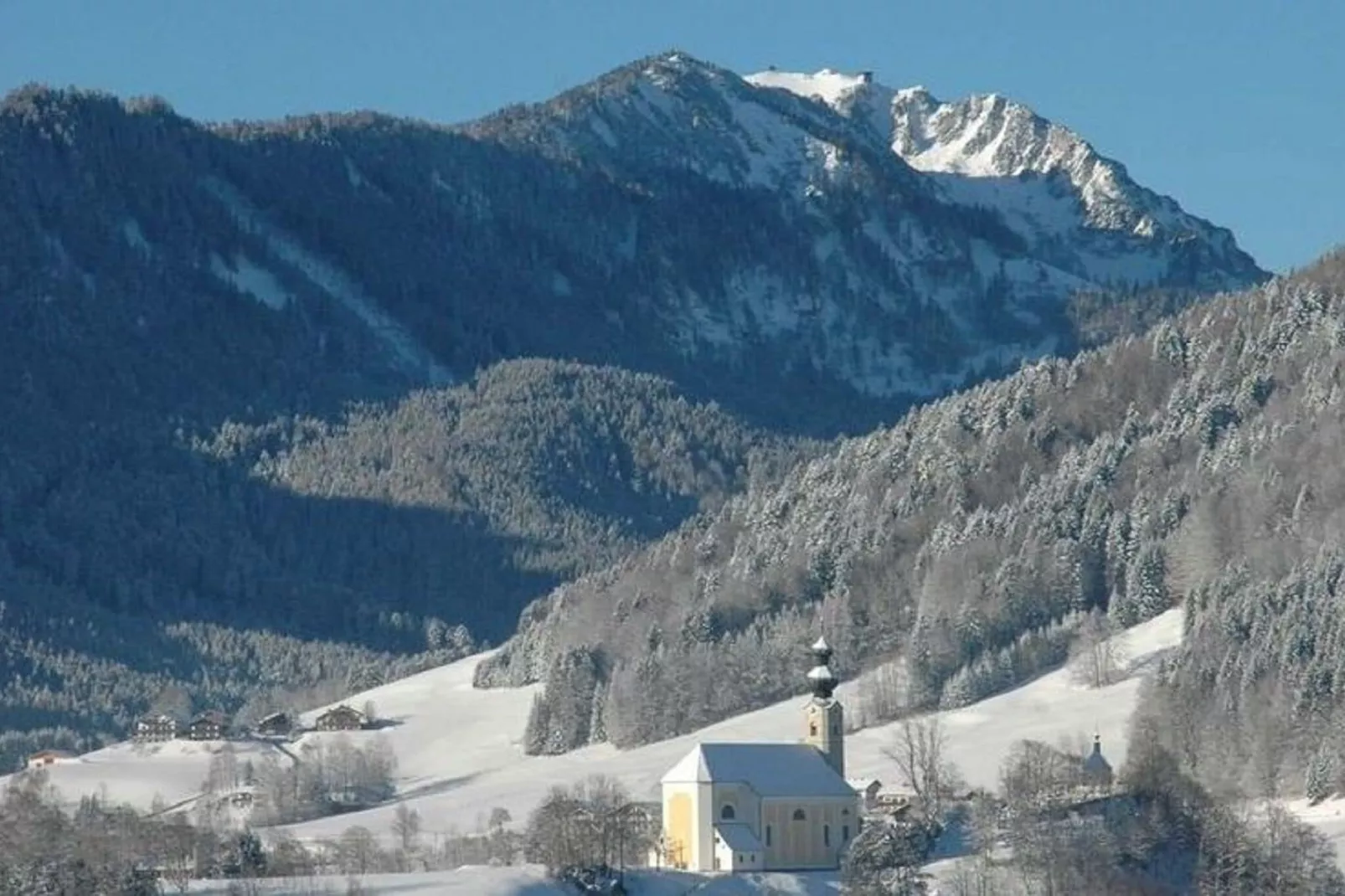 Almhütte-Gebiet Winter 20 km