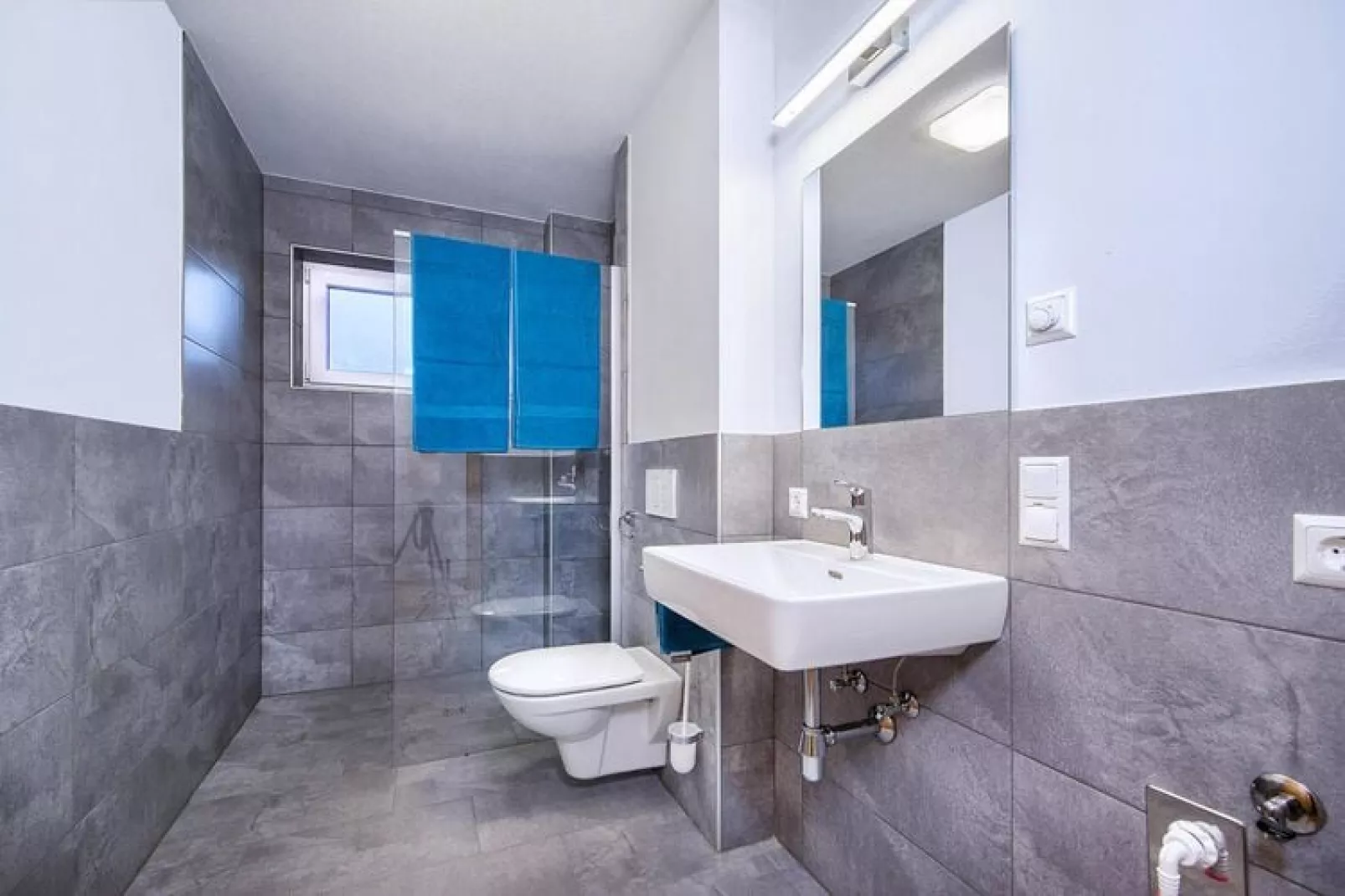 Helios Appartements-Bathroom