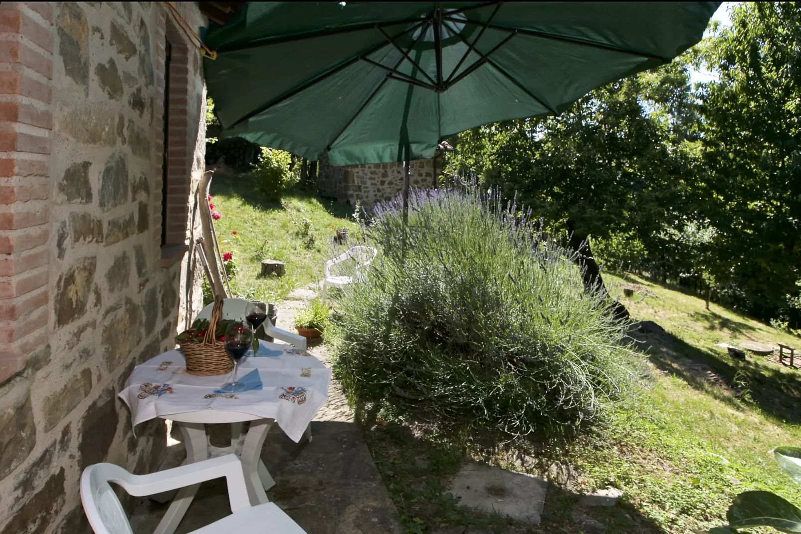 Baita del Por Azzolo-Terrace balcony