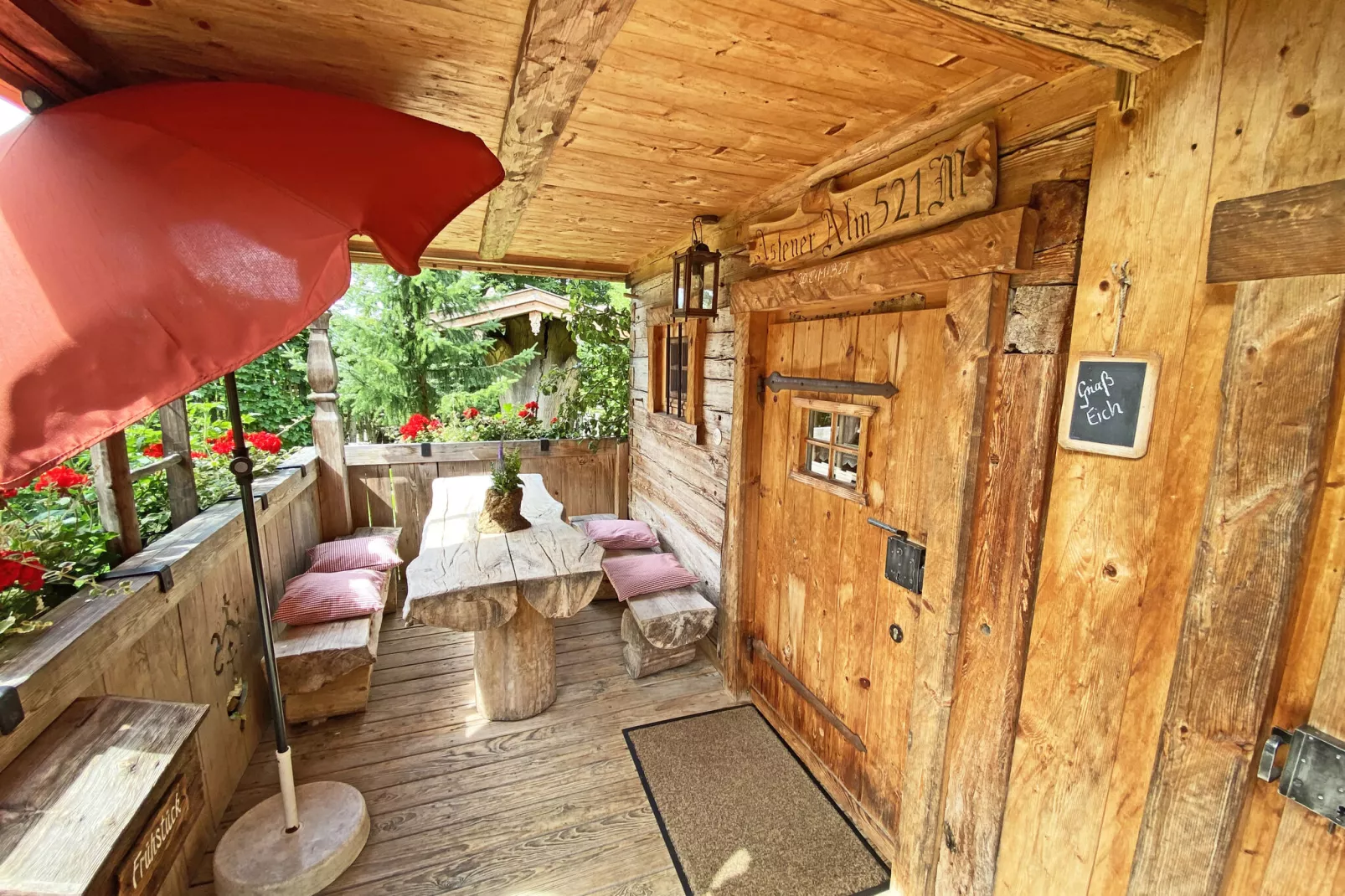 Almhütte-Extérieur été