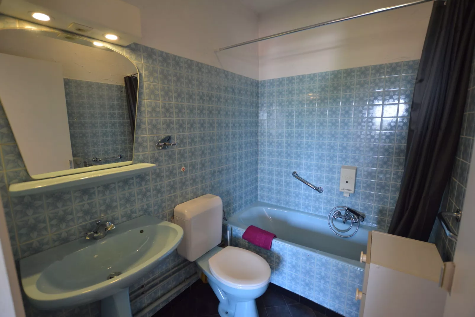 Auberge de Halinsart-Bathroom
