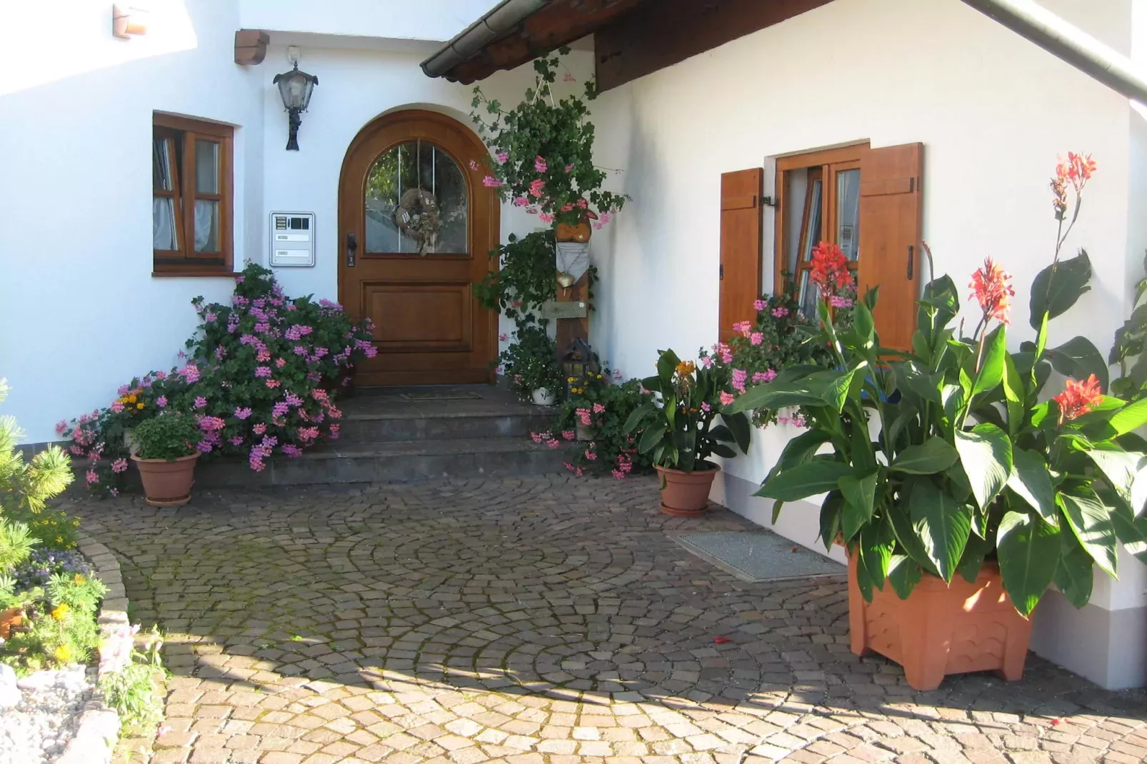 Im Pfaffenwinkel-Gardens summer