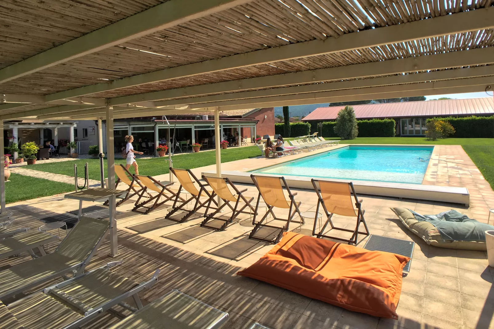 Bozzone Arancio-Pool