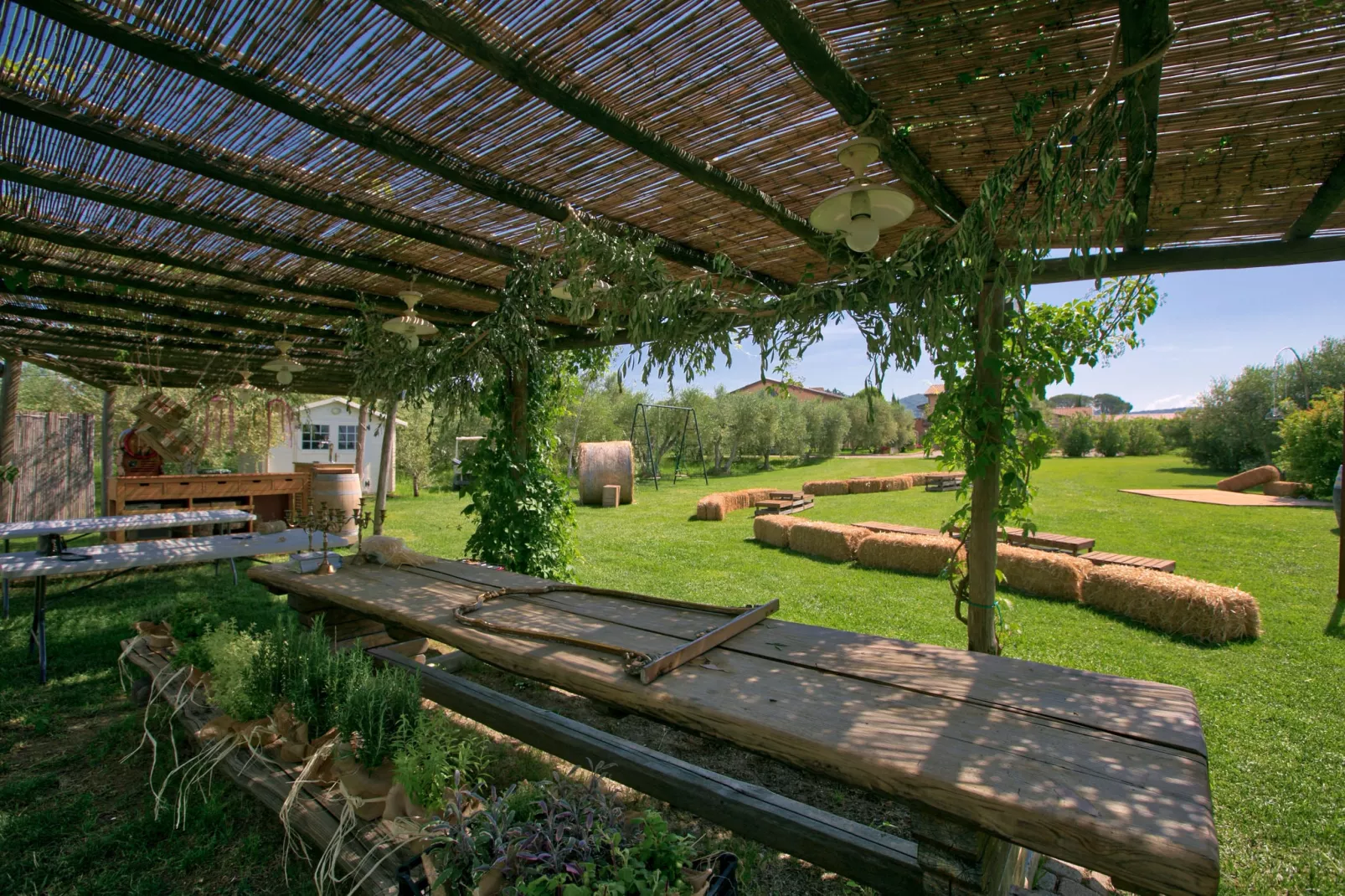 Bozzone Residenza Gialla-Aussicht Sommer