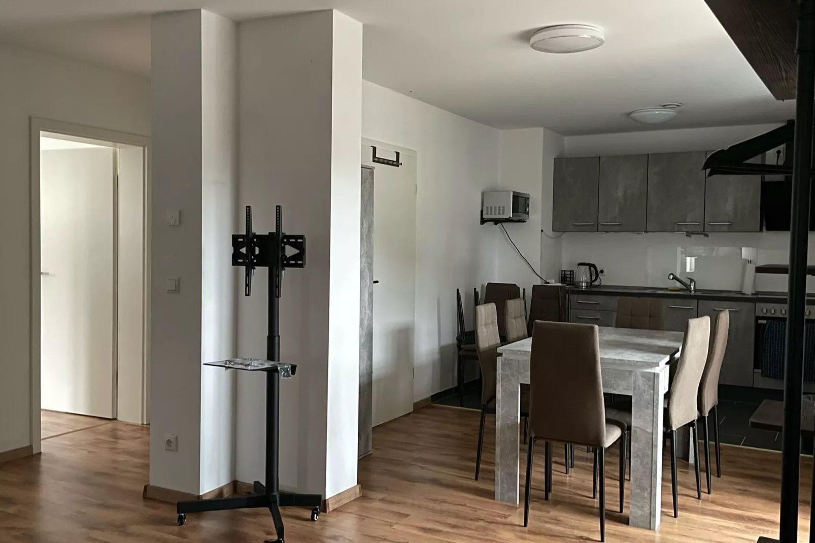 Ferienwohnung Haunsheim links-Wohnzimmer