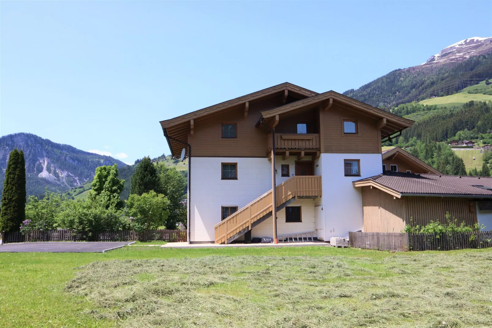 Ferienwohnungen Johann und Eva-Exterior summer