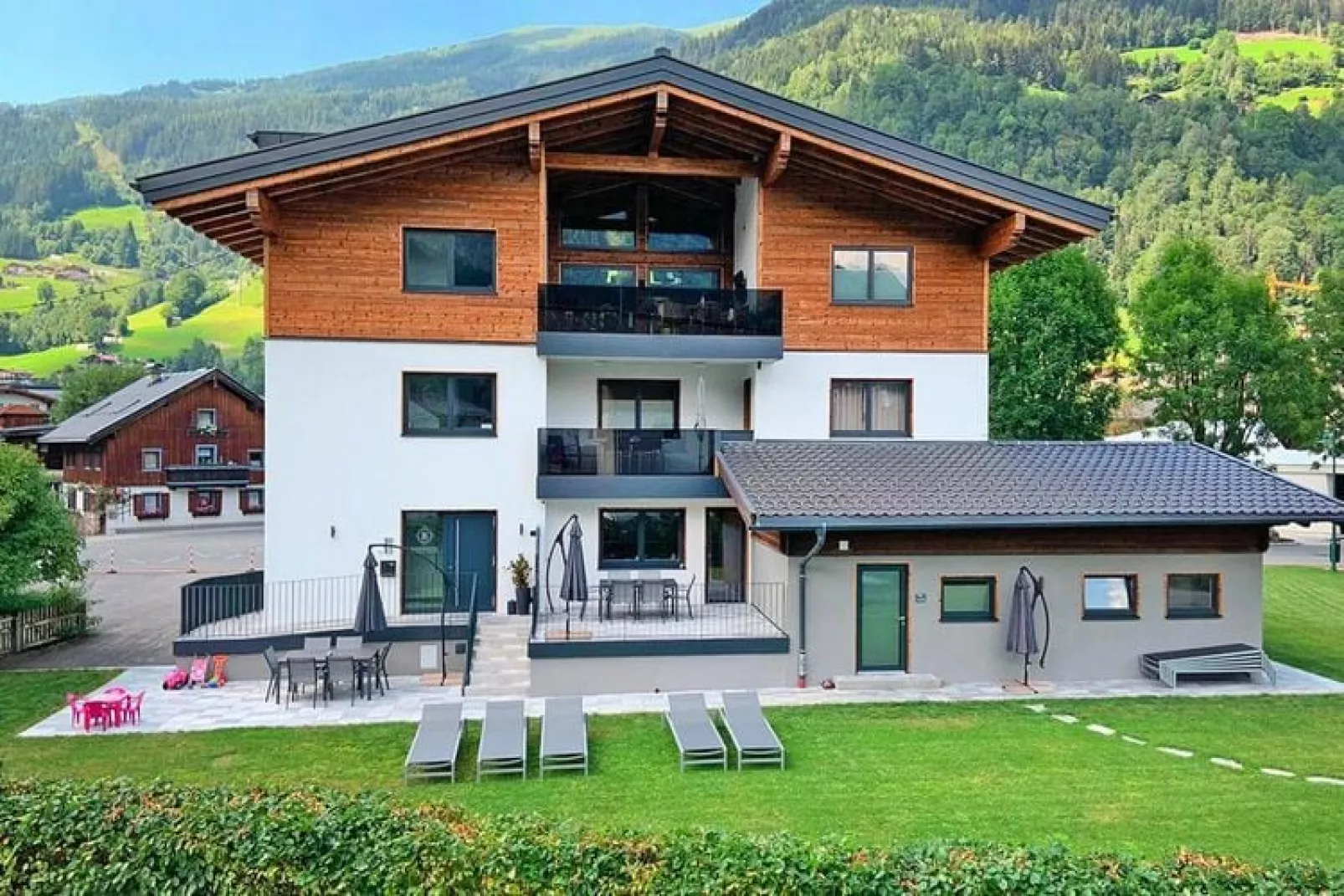 Baderhäusl-Exterior summer