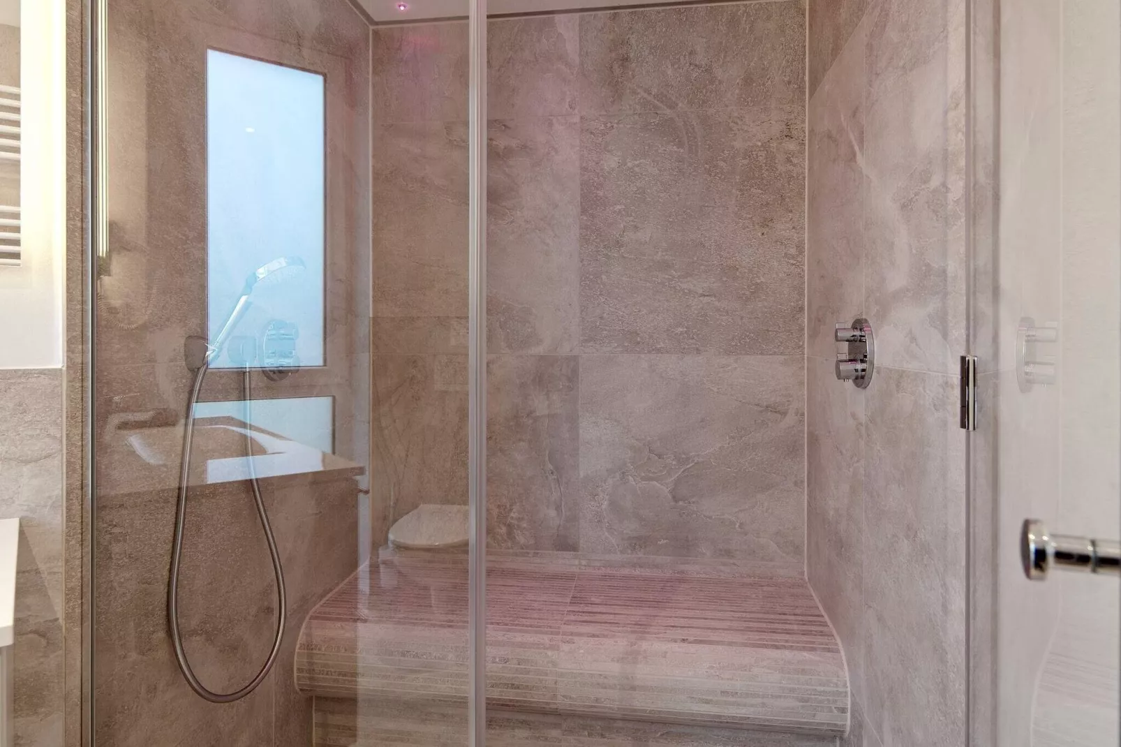Appartement avec vue panoramique sur la marina-Intérieur