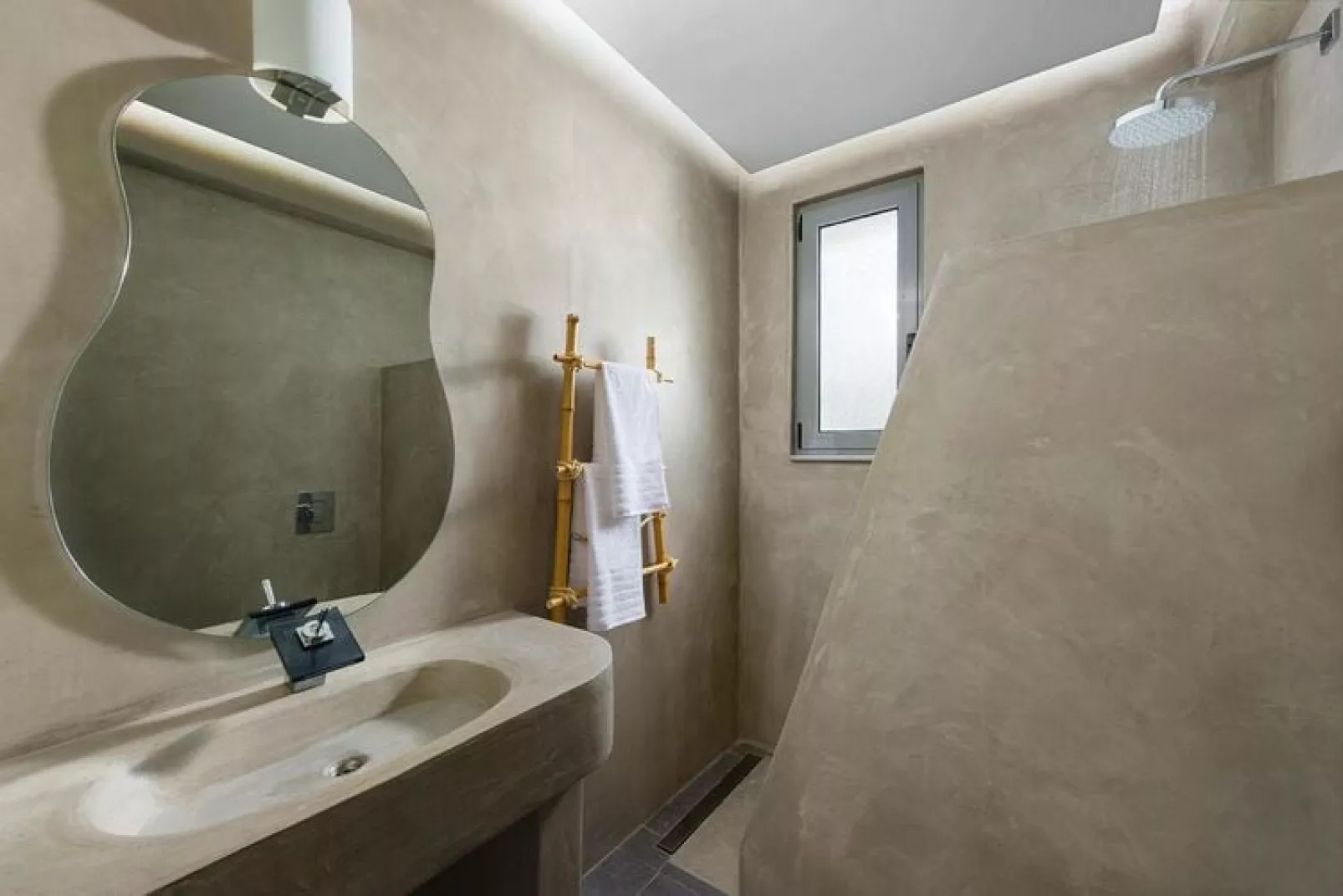 Villa Lachania-5-bedroom - Villa 1-Badezimmer