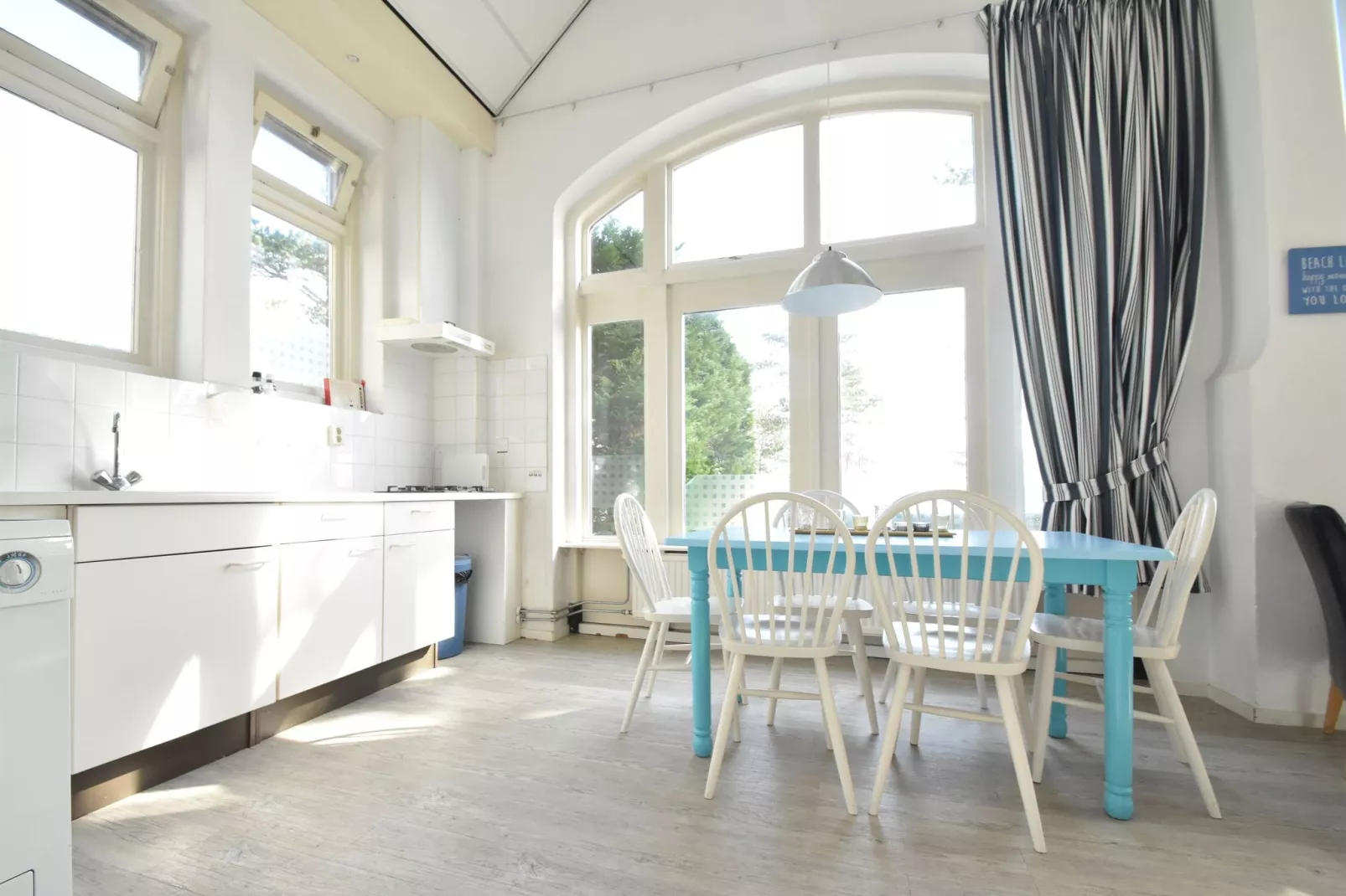 Huize Glory Saffier-Dining room