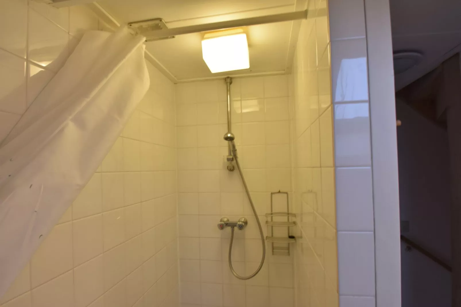 Huize Glory Saffier-Bathroom