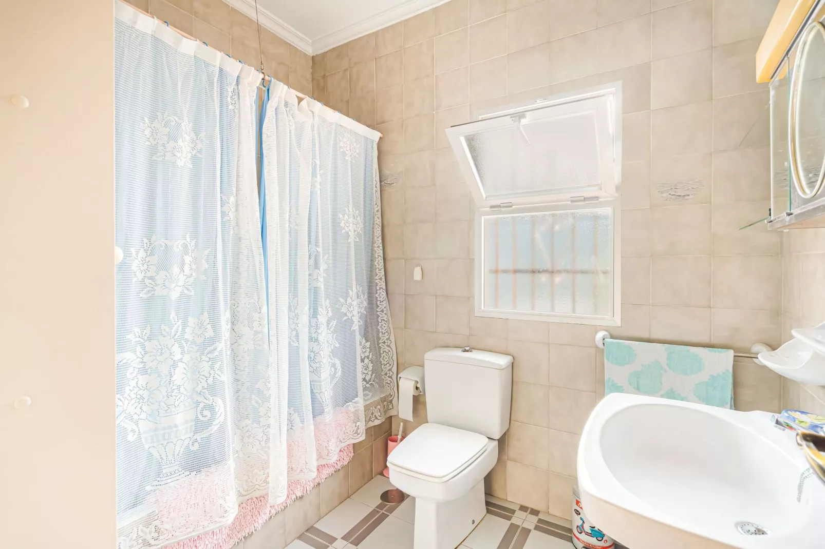 Villa Adelia-Bathroom