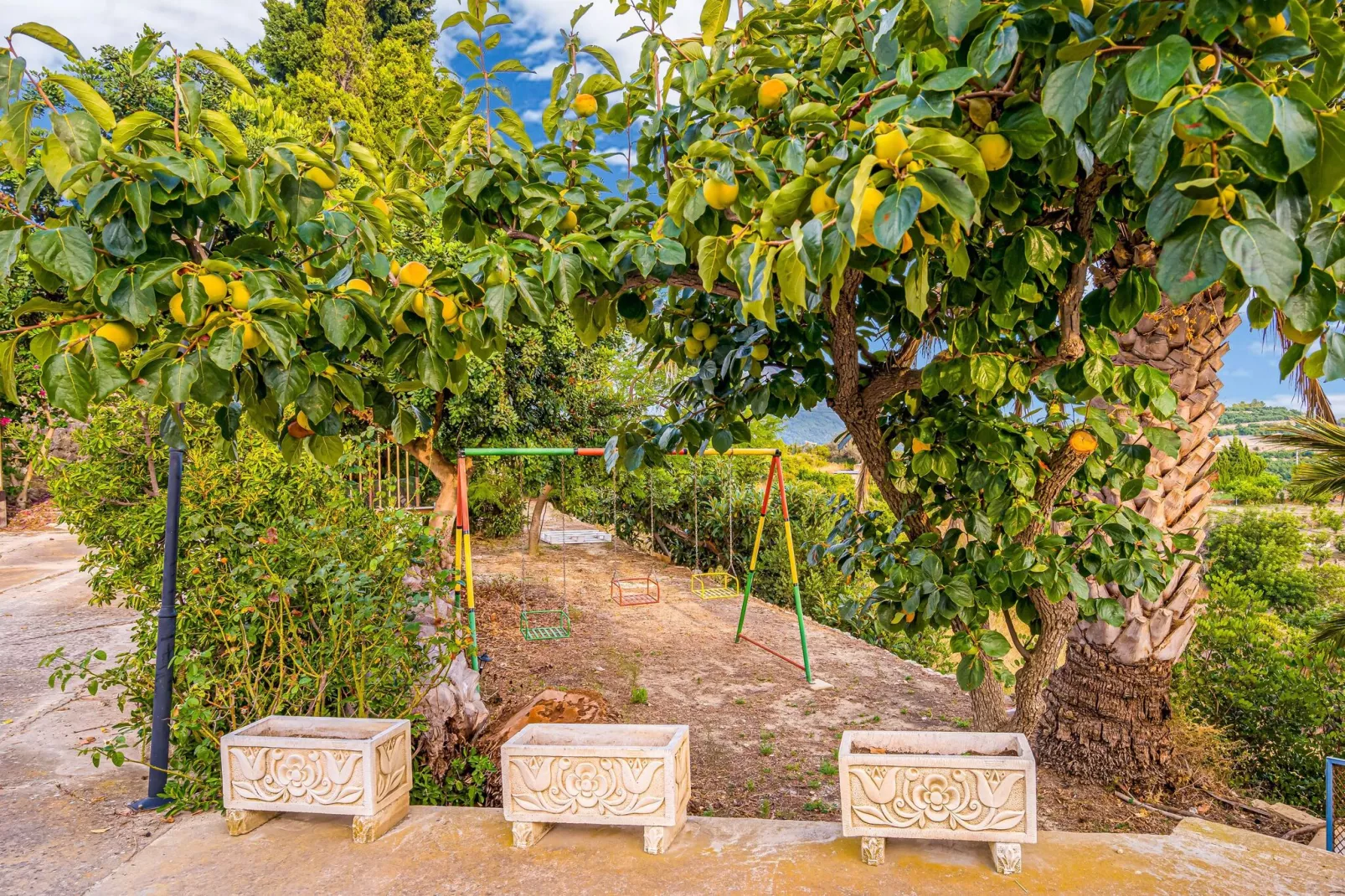 Villa Adelia-Gardens summer
