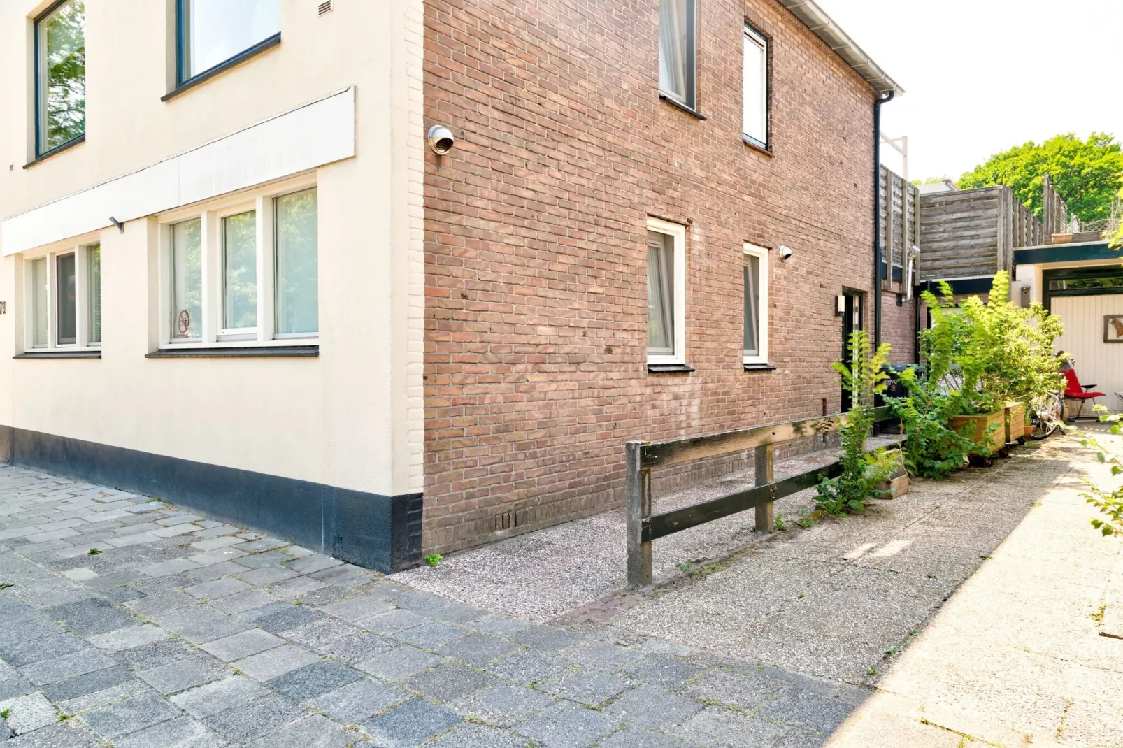 Bosberg-Exterior summer