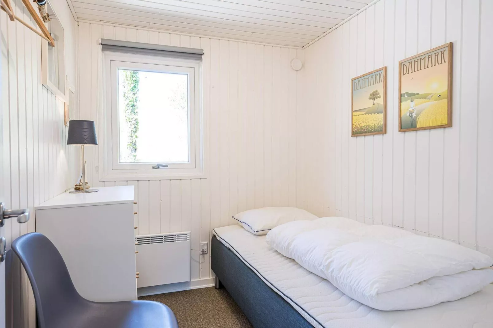 4 person holiday home in Blåvand-Indoor