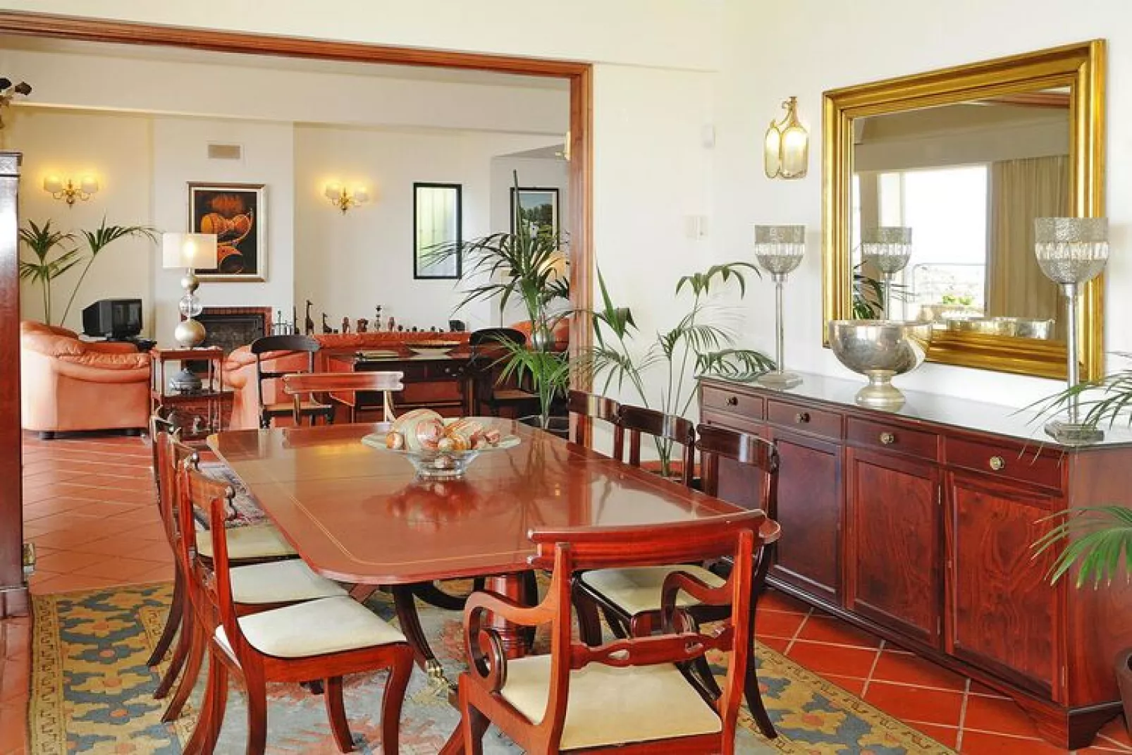Villa in Caniço-Dining room