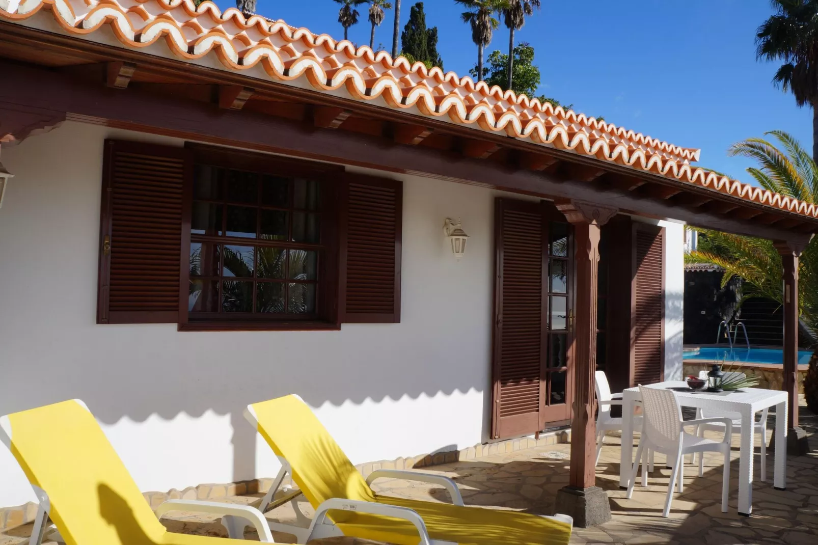 Chalet Casa de las Palmeras Typ 5-Außenbereich Sommer