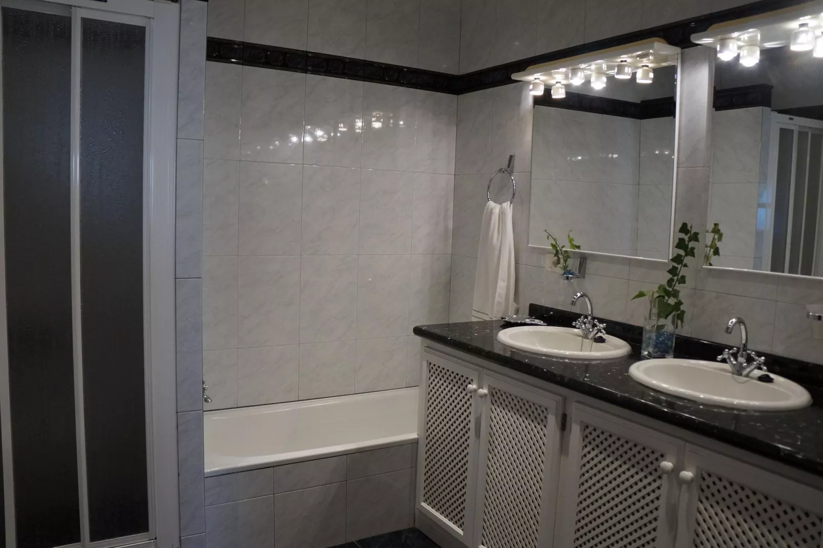 Chalet Casa de las Palmeras Typ 5-Badezimmer