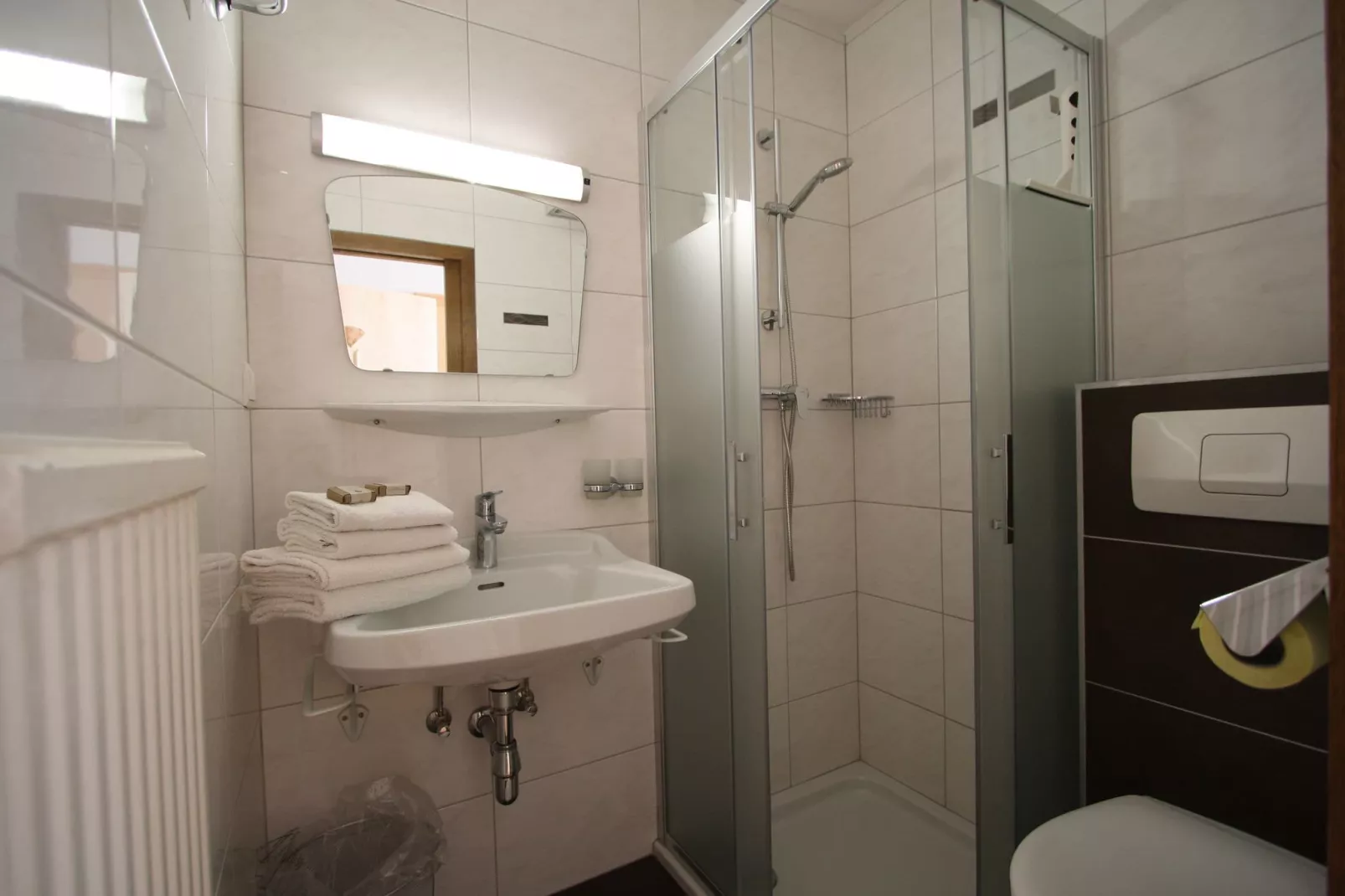 Haus Maria-Bathroom