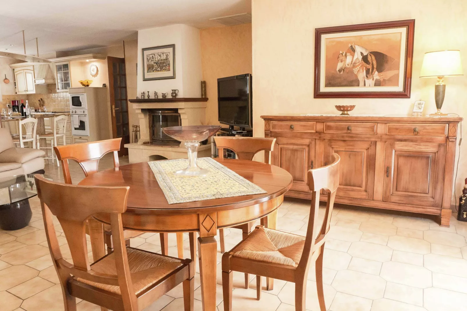 Narbonne-Dining room