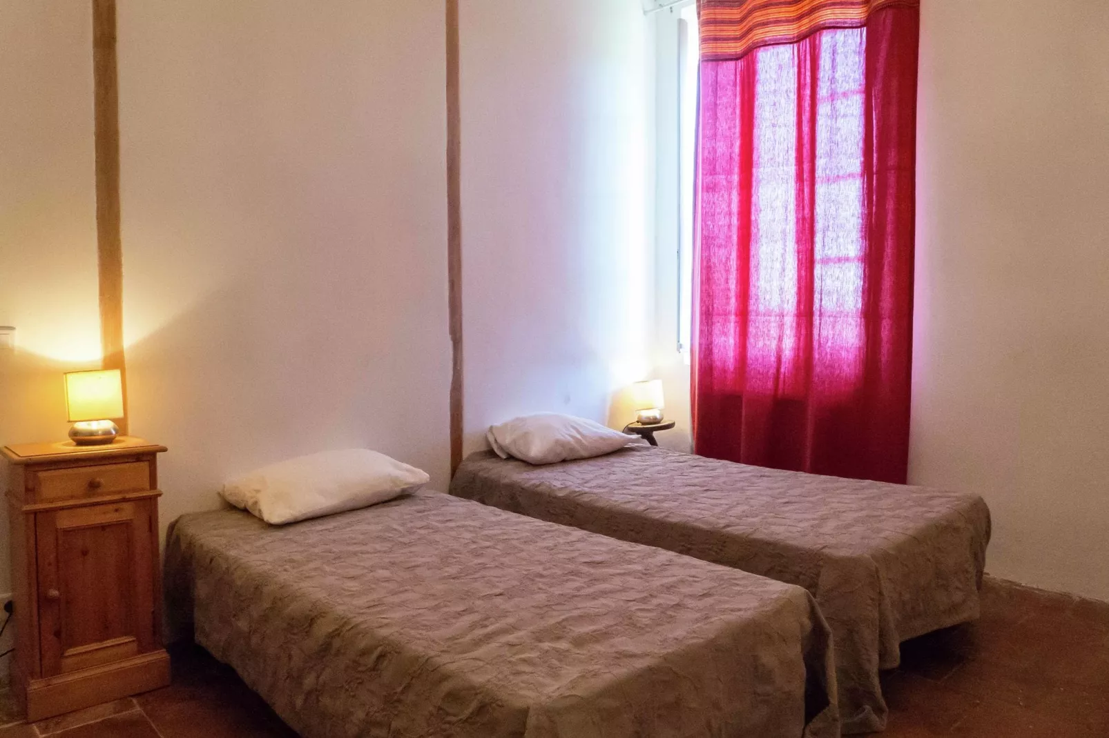 Murviel les Béziers-Bedroom
