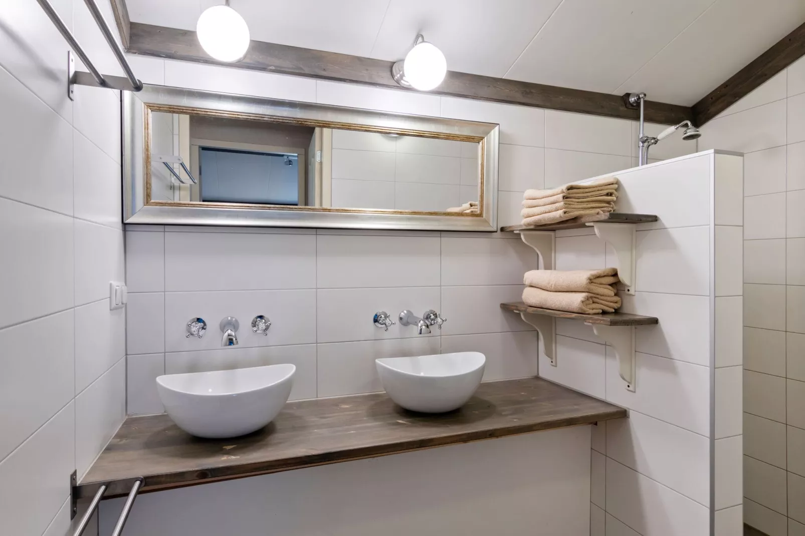 De Salon-Bathroom