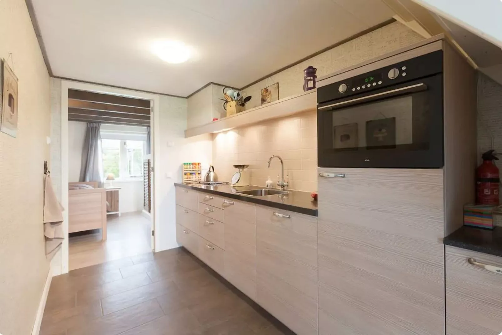Het Salon Café-Kitchen