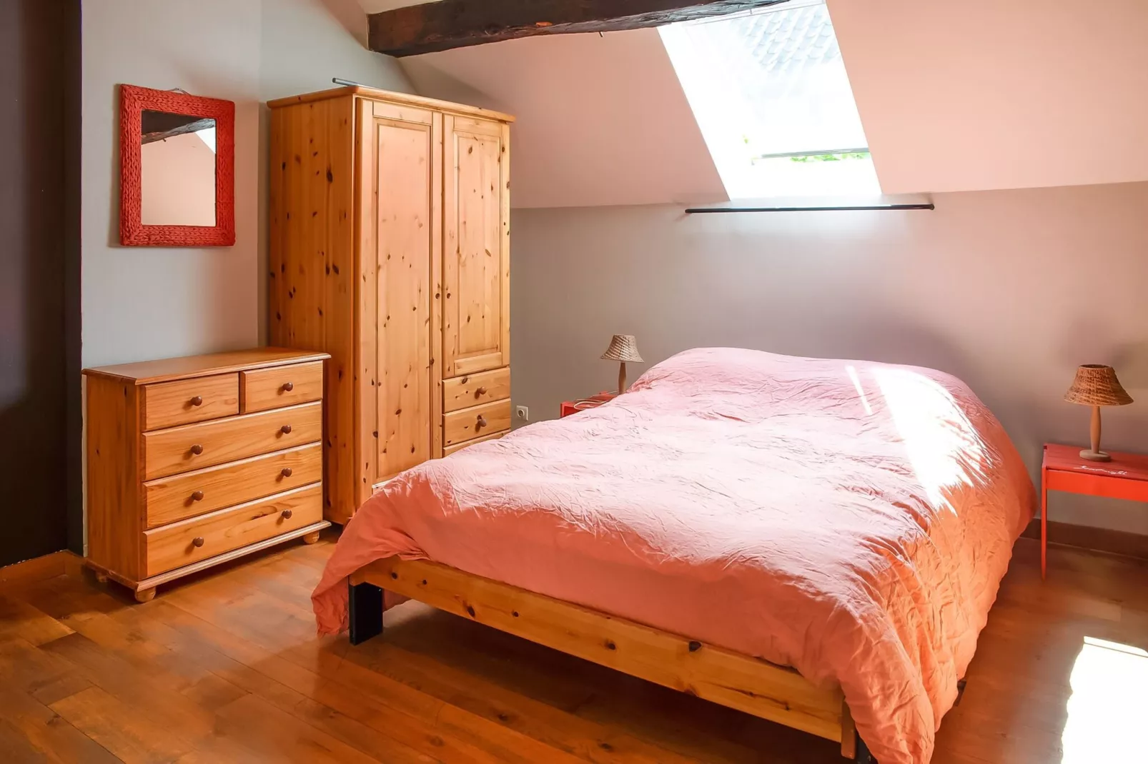 Puits Saint-Jean-Bedroom