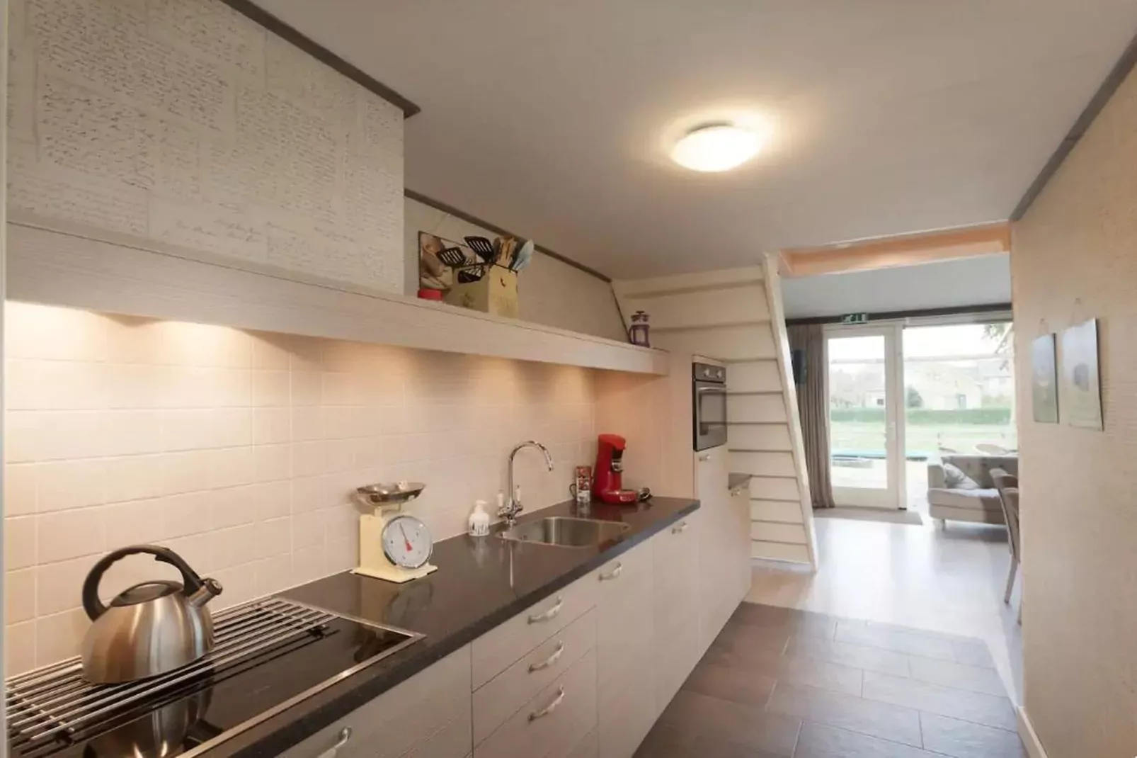 Het Salon Café-Kitchen