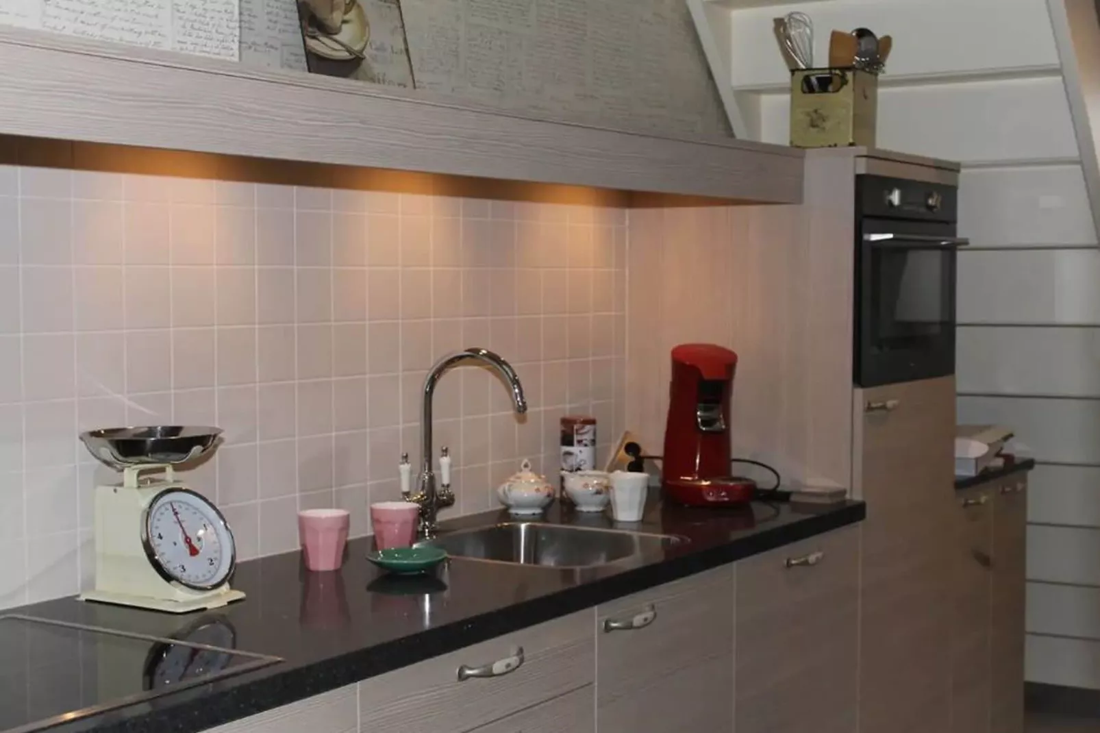 Het Salon Café-Kitchen