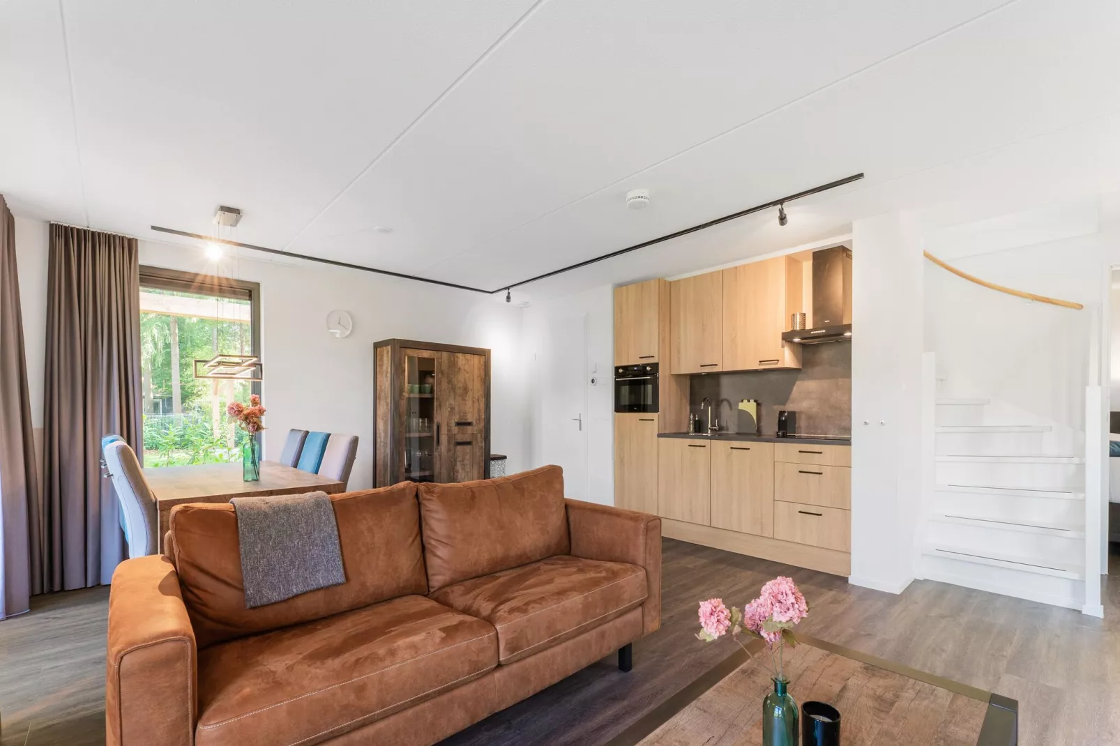 Hart van Ruighenrode - H552-Living room