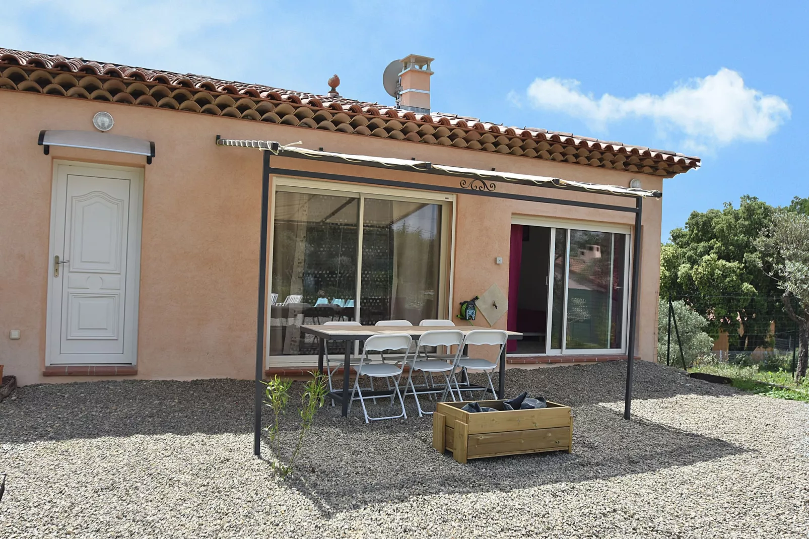 Les Lavandes-Terrace balcony