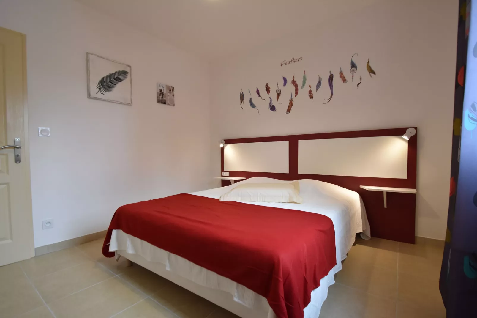 Les Lavandes-Bedroom