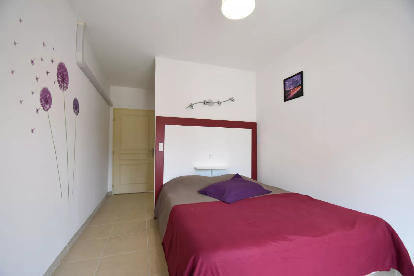 Les Lavandes-Bedroom