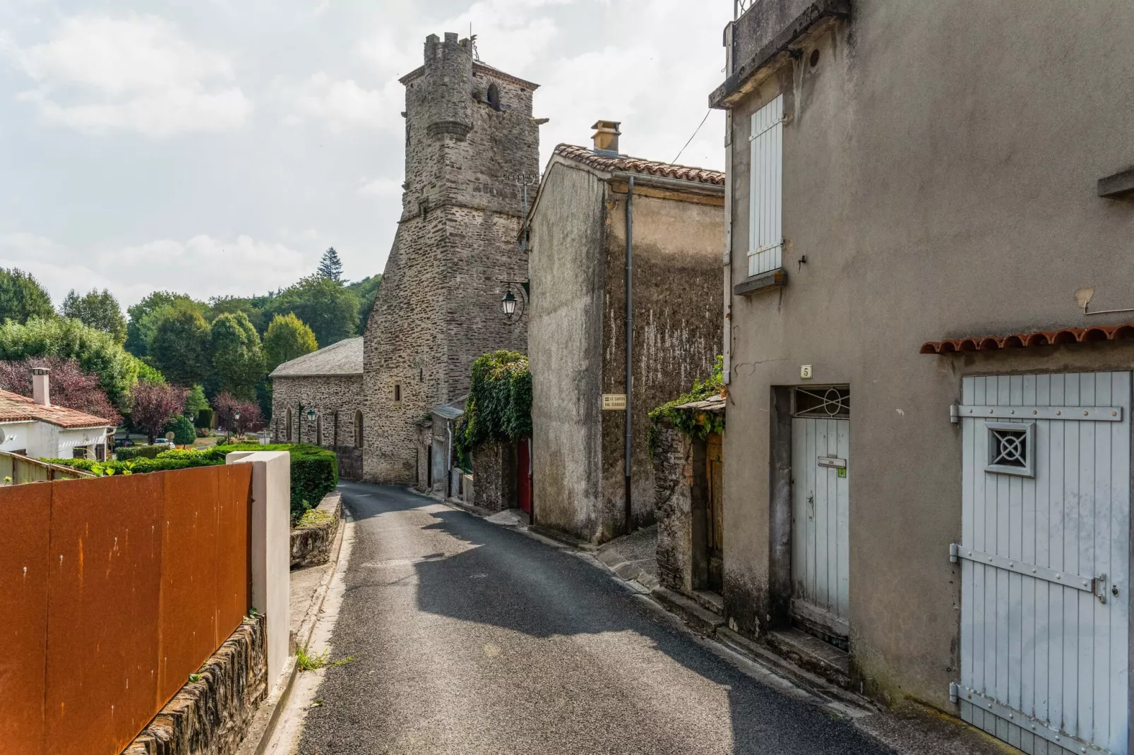 Holiday home with pool in Cuxac-Cabardès-Areas summer 1km