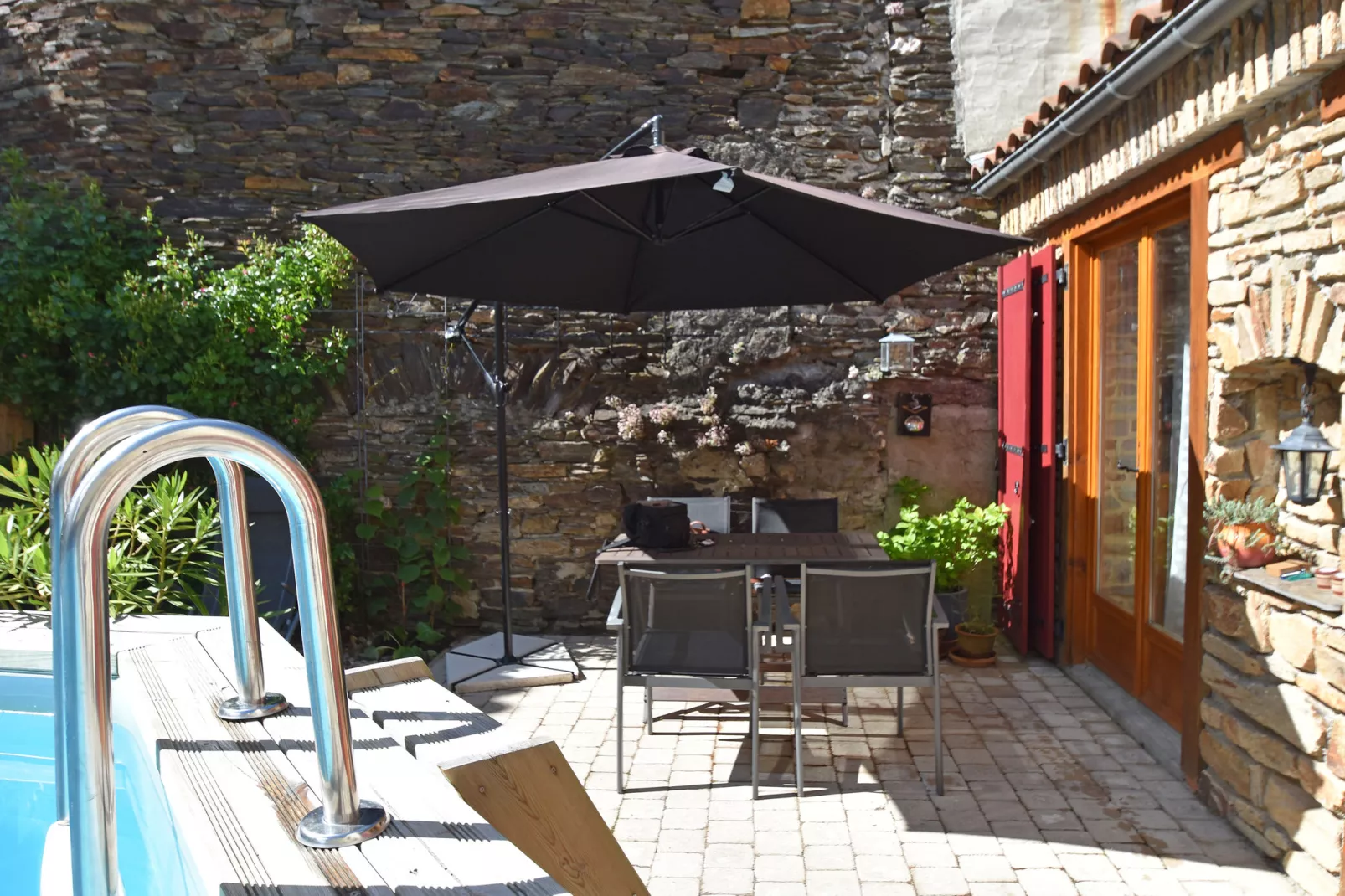 Holiday home with pool in Cuxac-Cabardès-Gardens summer
