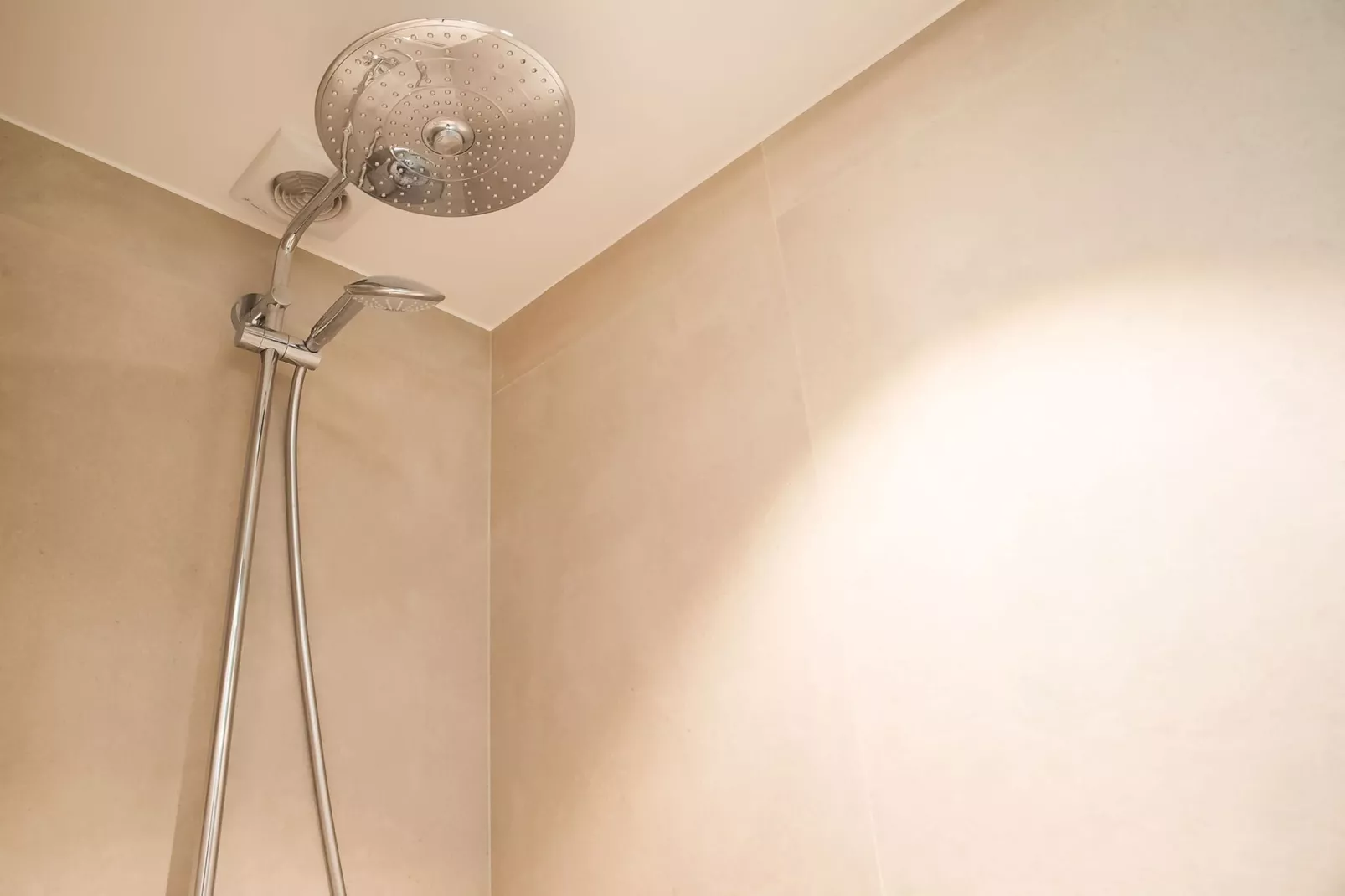 Puits Saint-Jean-Bathroom