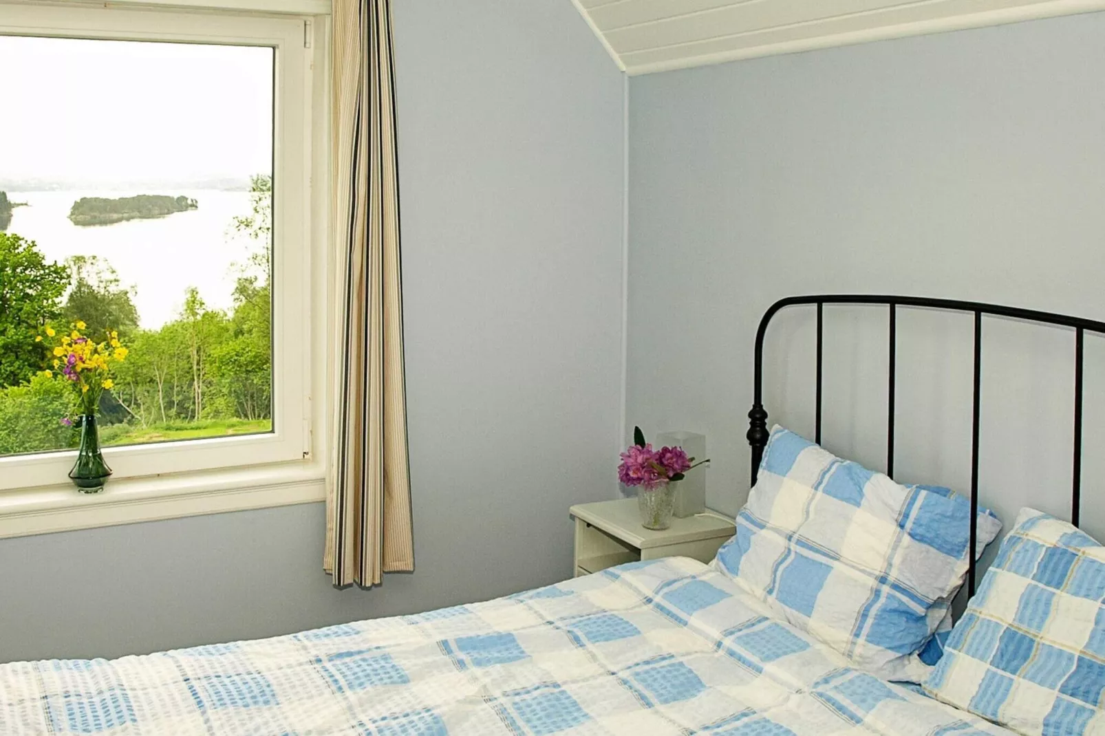 6 person holiday home in LONEVÅG-By Traum-Indoor