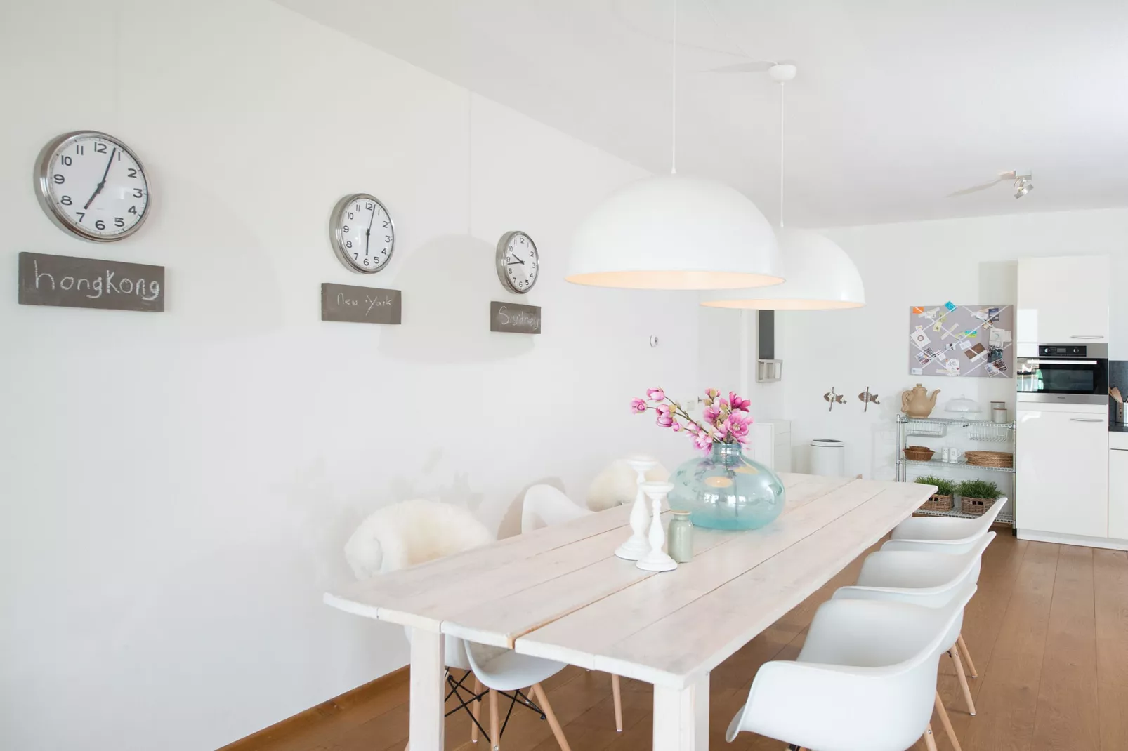 Scheveningen Harbour 22c-Dining room