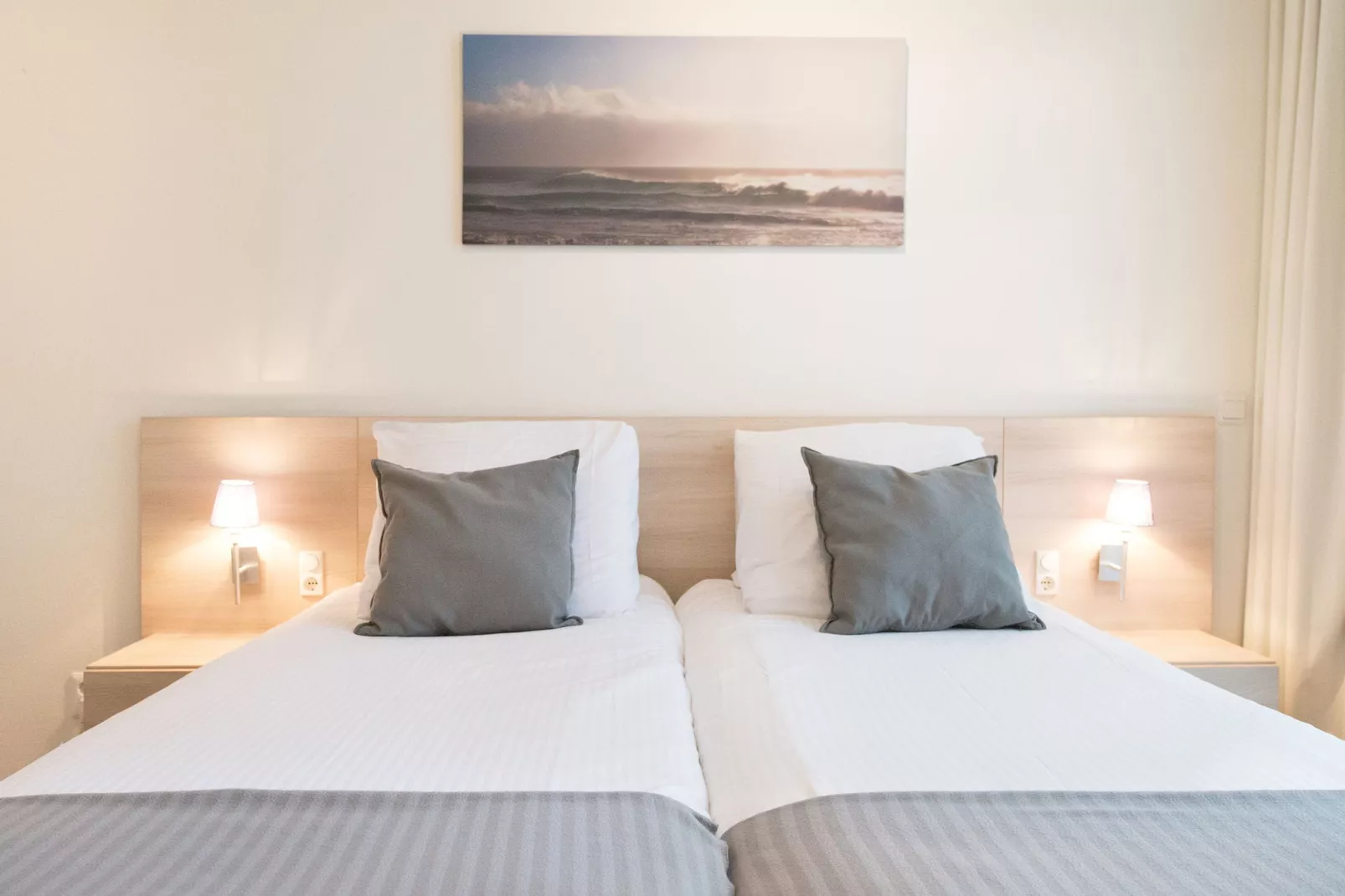 Scheveningen Harbour 54c-Bedroom