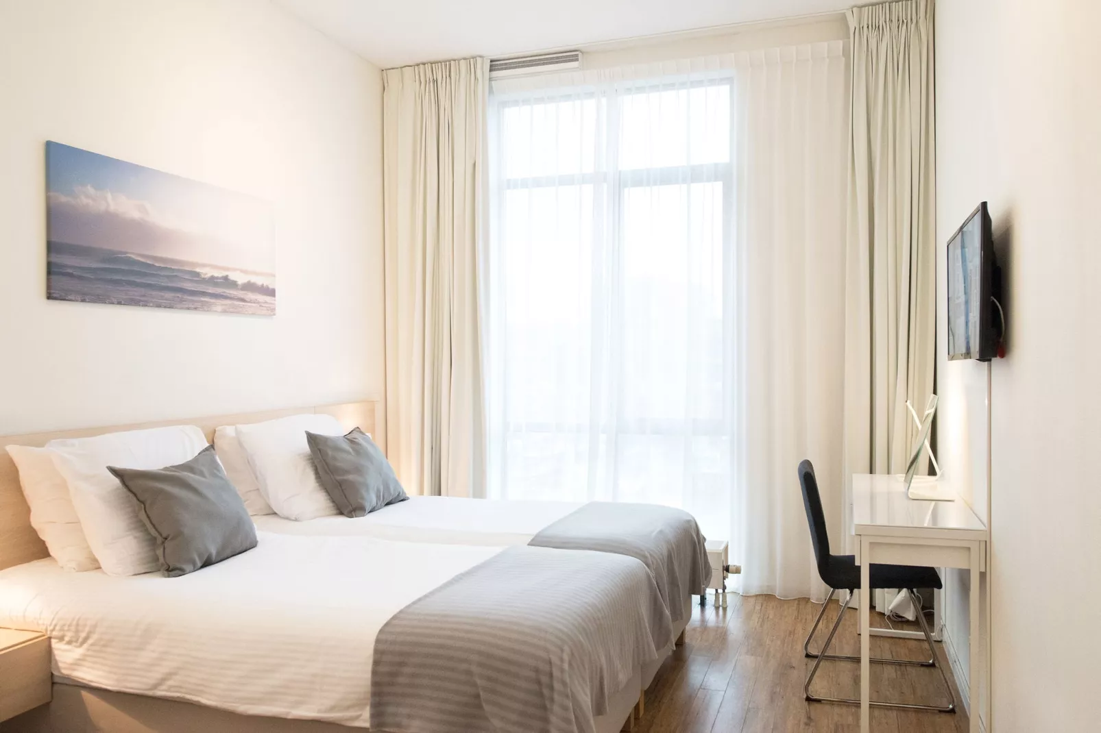 Scheveningen Harbour 54c-Bedroom