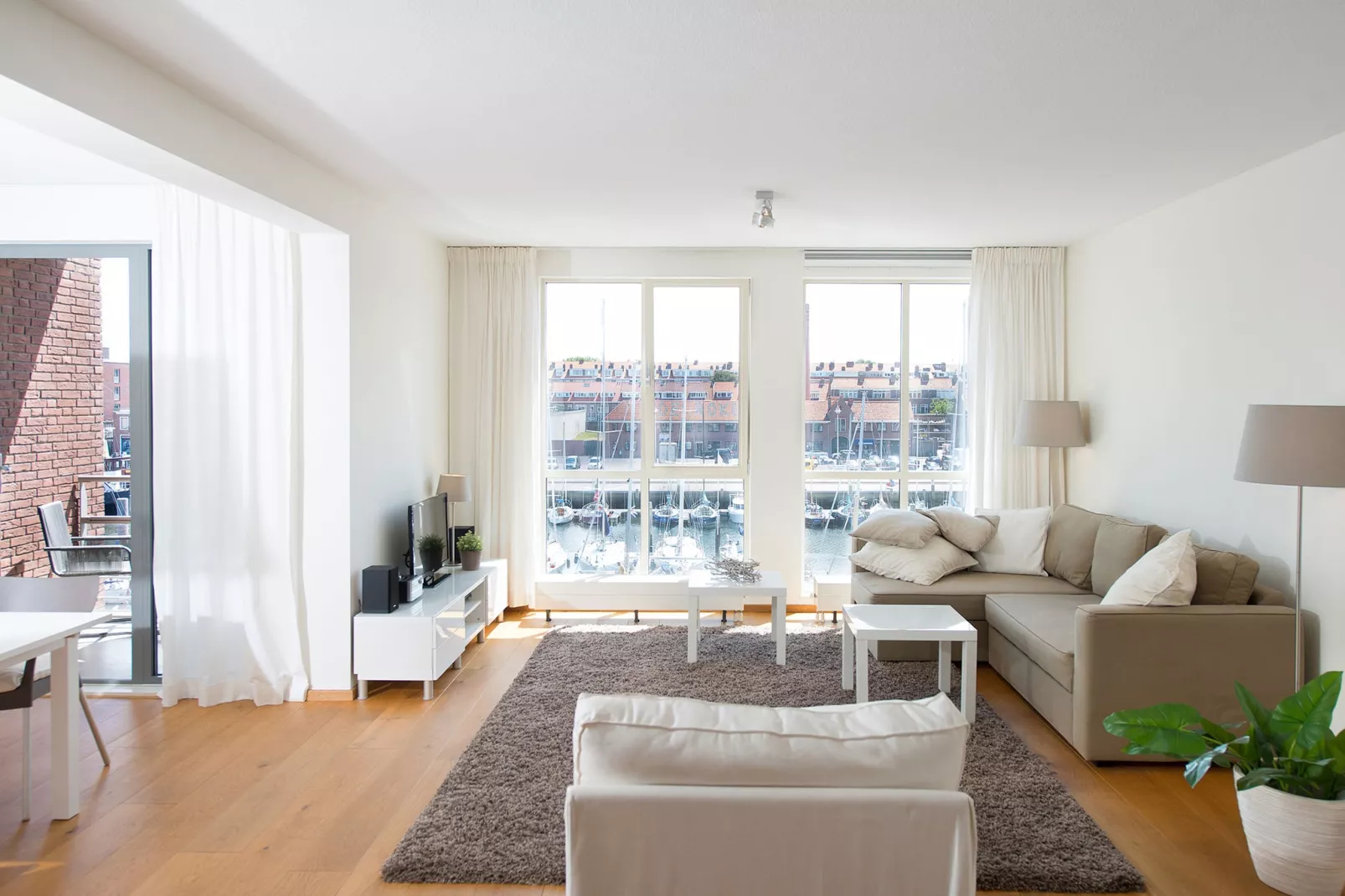 Scheveningen Harbour 22-Living room