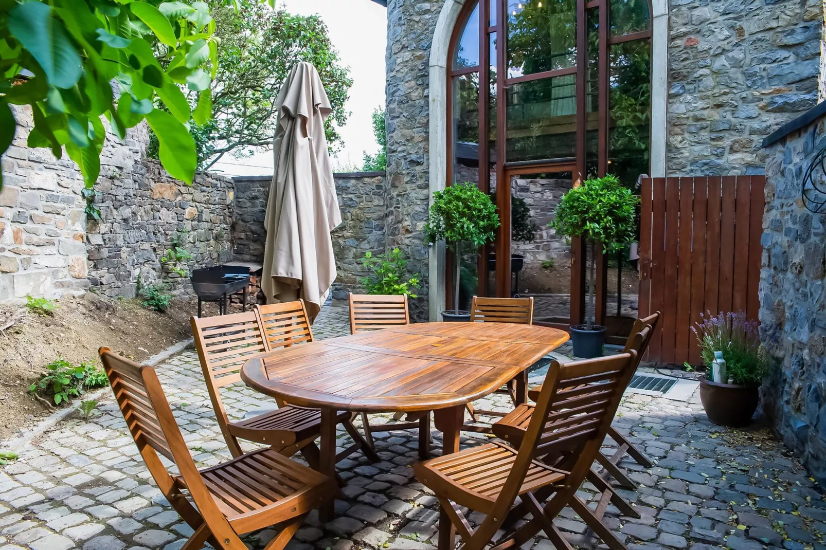 Puits Saint-Jean-Terrace balcony