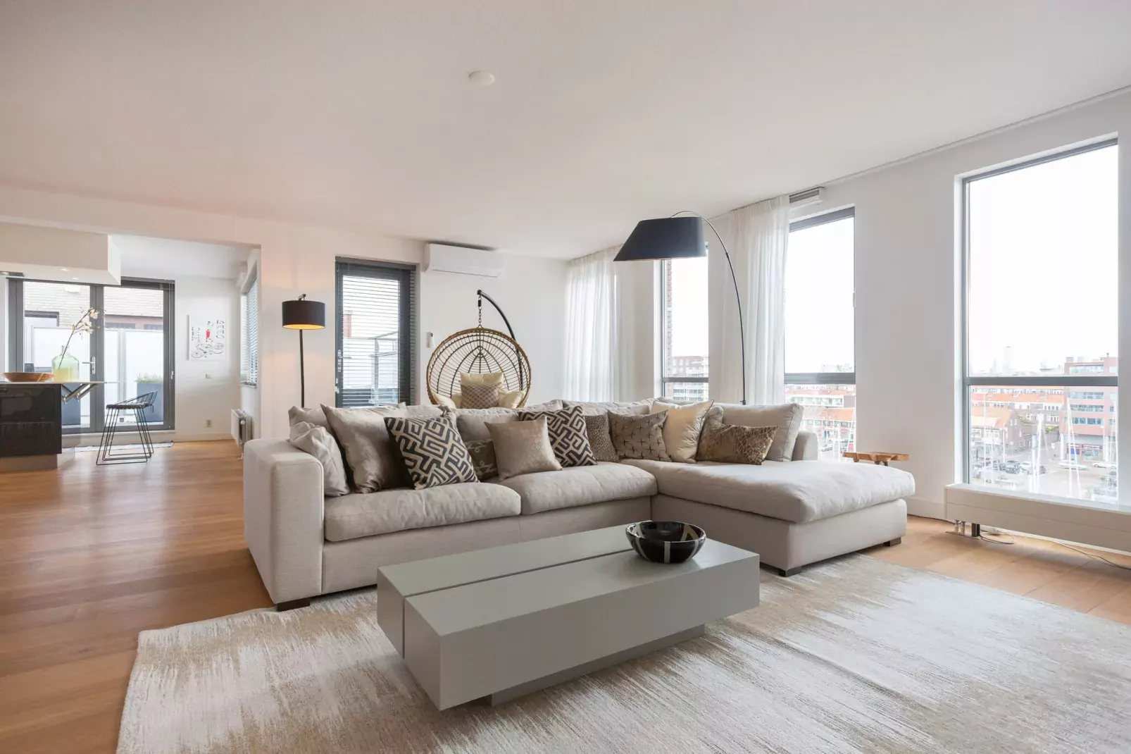 Scheveningen Harbour 70A-Living room