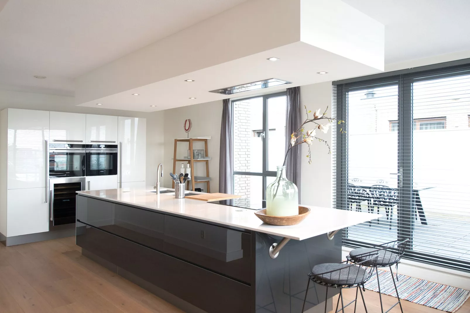 Scheveningen Harbour 70A-Kitchen