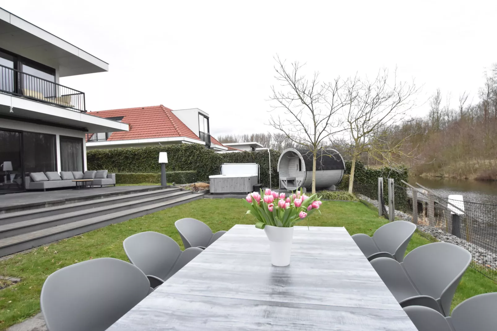 Villa Paradijselijk Harderwijk 336-Jardin d'hiver