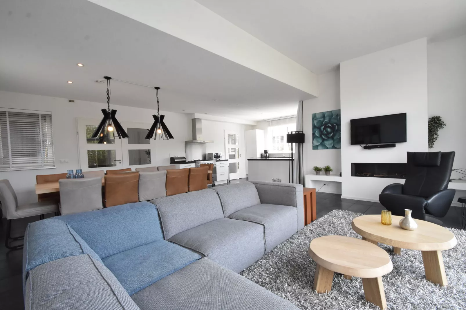 Villa Black & White Harderwijk 209-Living room