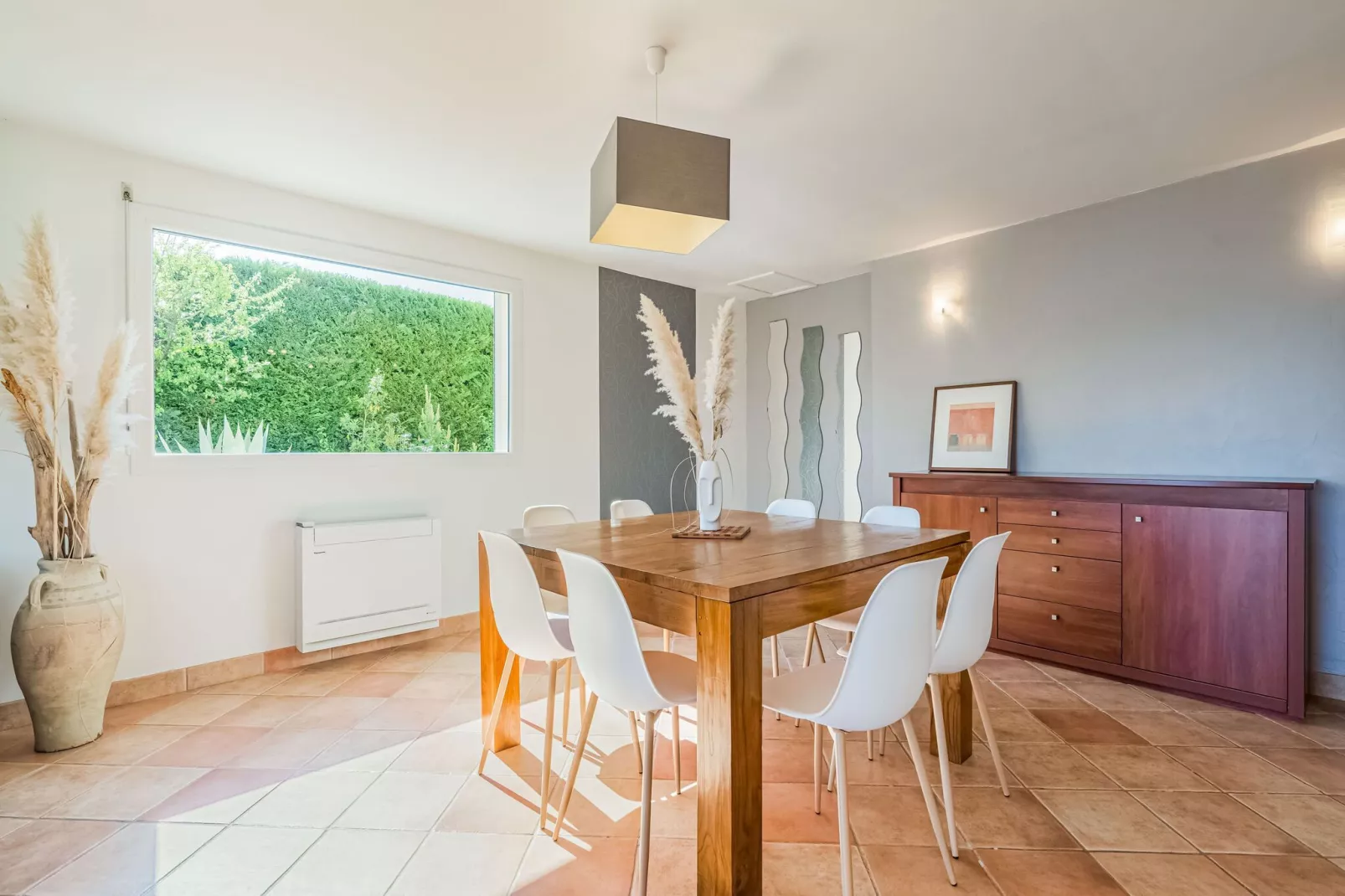 Villa - Les Vans-Dining room