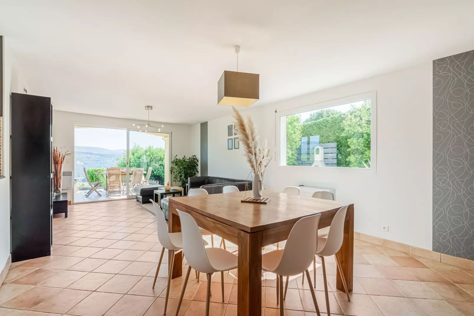 Villa - Les Vans-Dining room